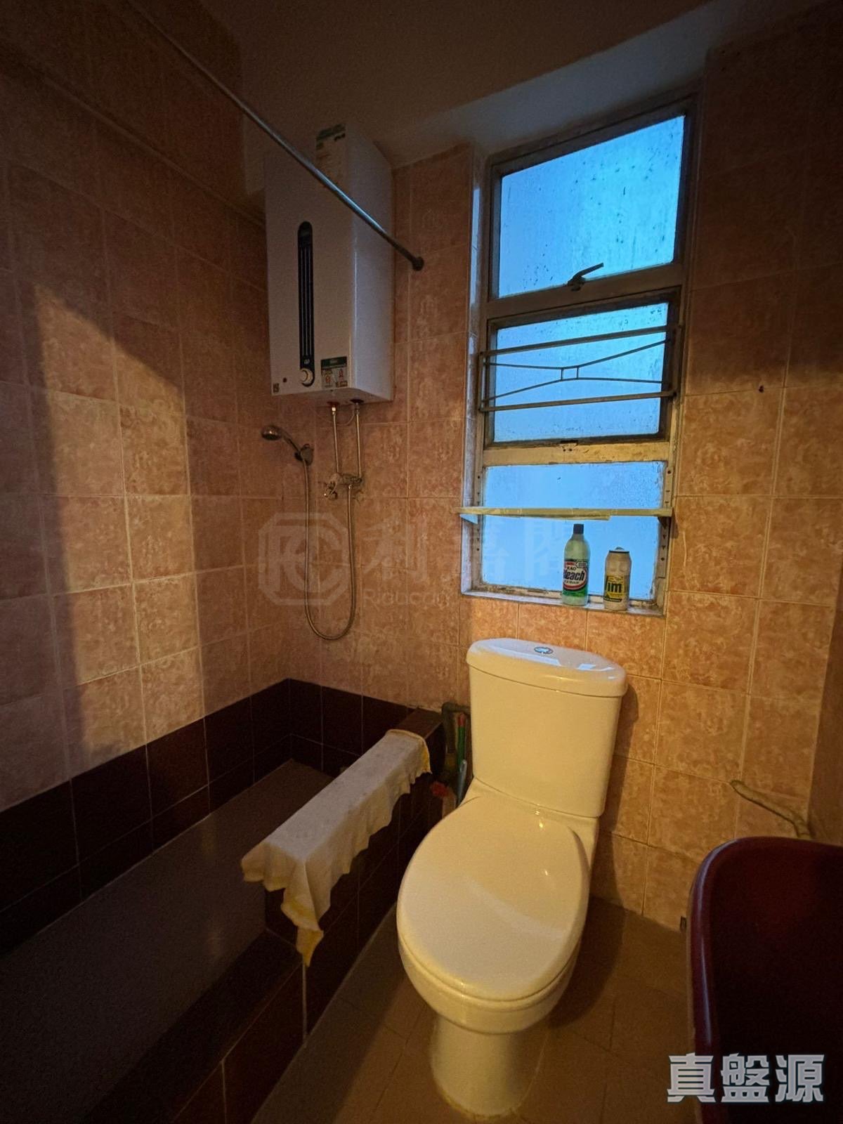 TUNG WAI COURT High Floor Zone Flat F Tuen Mun