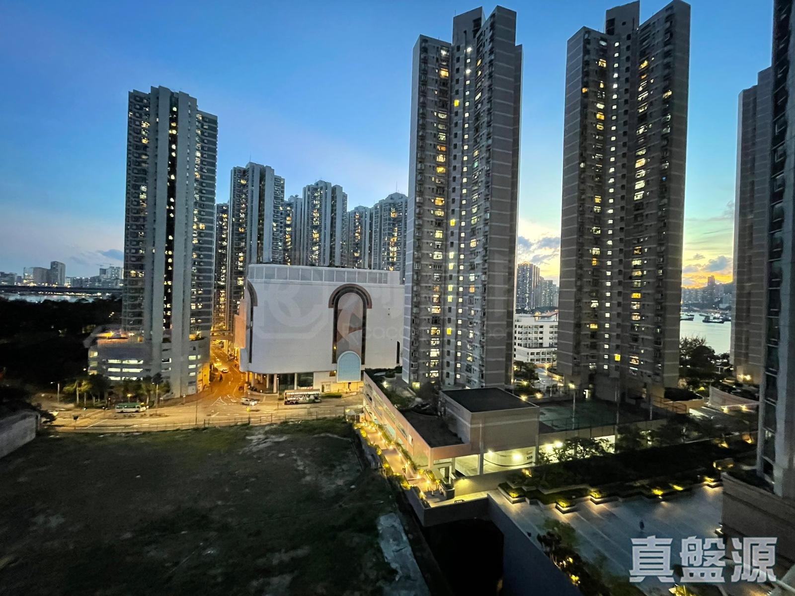 環宇海灣 7座 低層 F室 荃灣