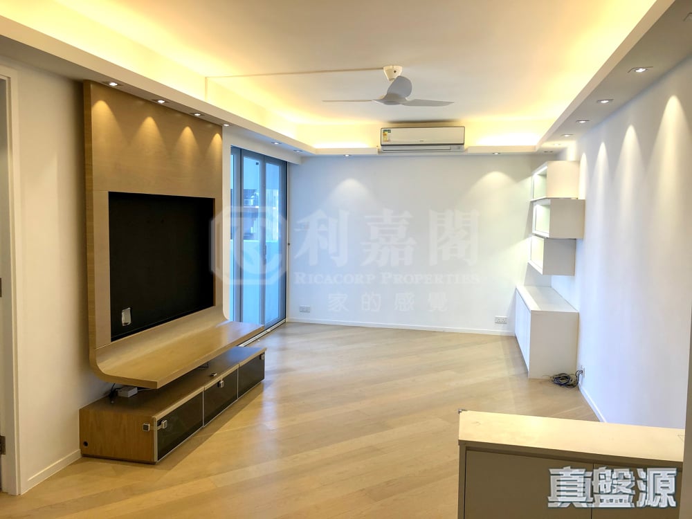 DRAGON COURT BLOCK A High Floor Zone Flat 2 North Point/North Point Mid-Levels