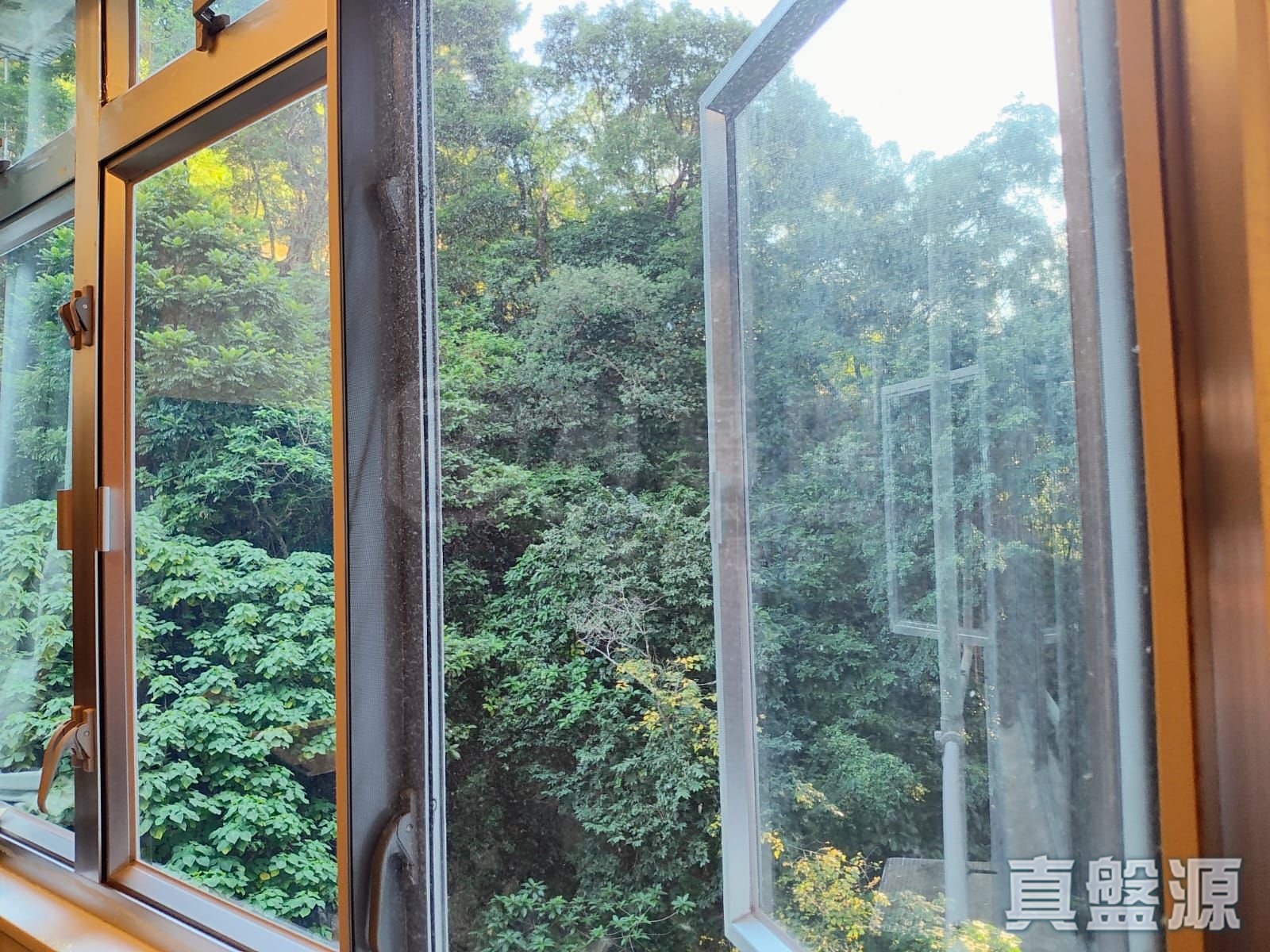 DRAGON COURT BLOCK A Medium Floor Zone Flat 5 North Point/North Point Mid-Levels