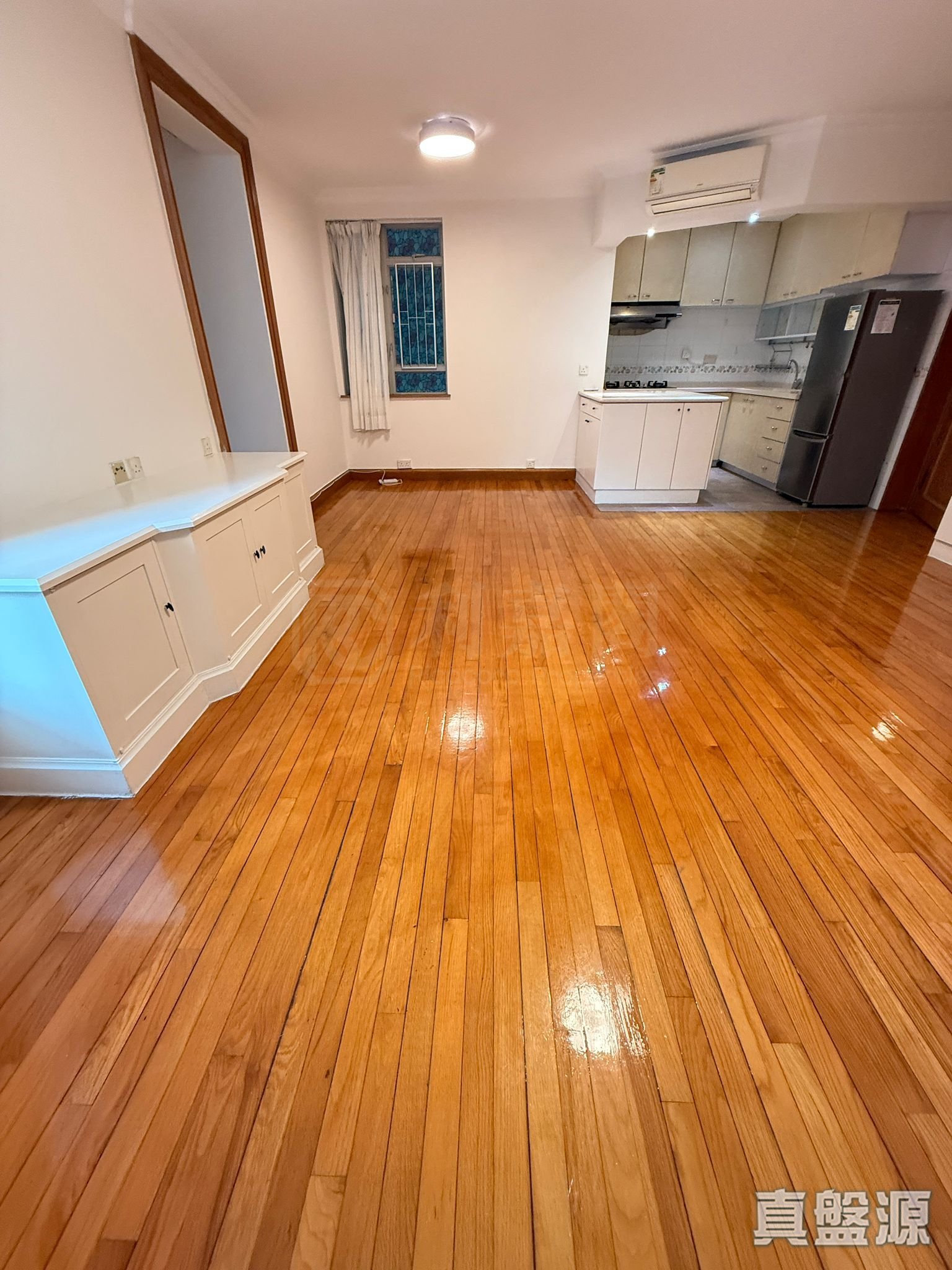 ISLAND PLACE BLOCK 1 (ONE ISLAND PLACE) Medium Floor Zone Flat C North Point/North Point Mid-Levels