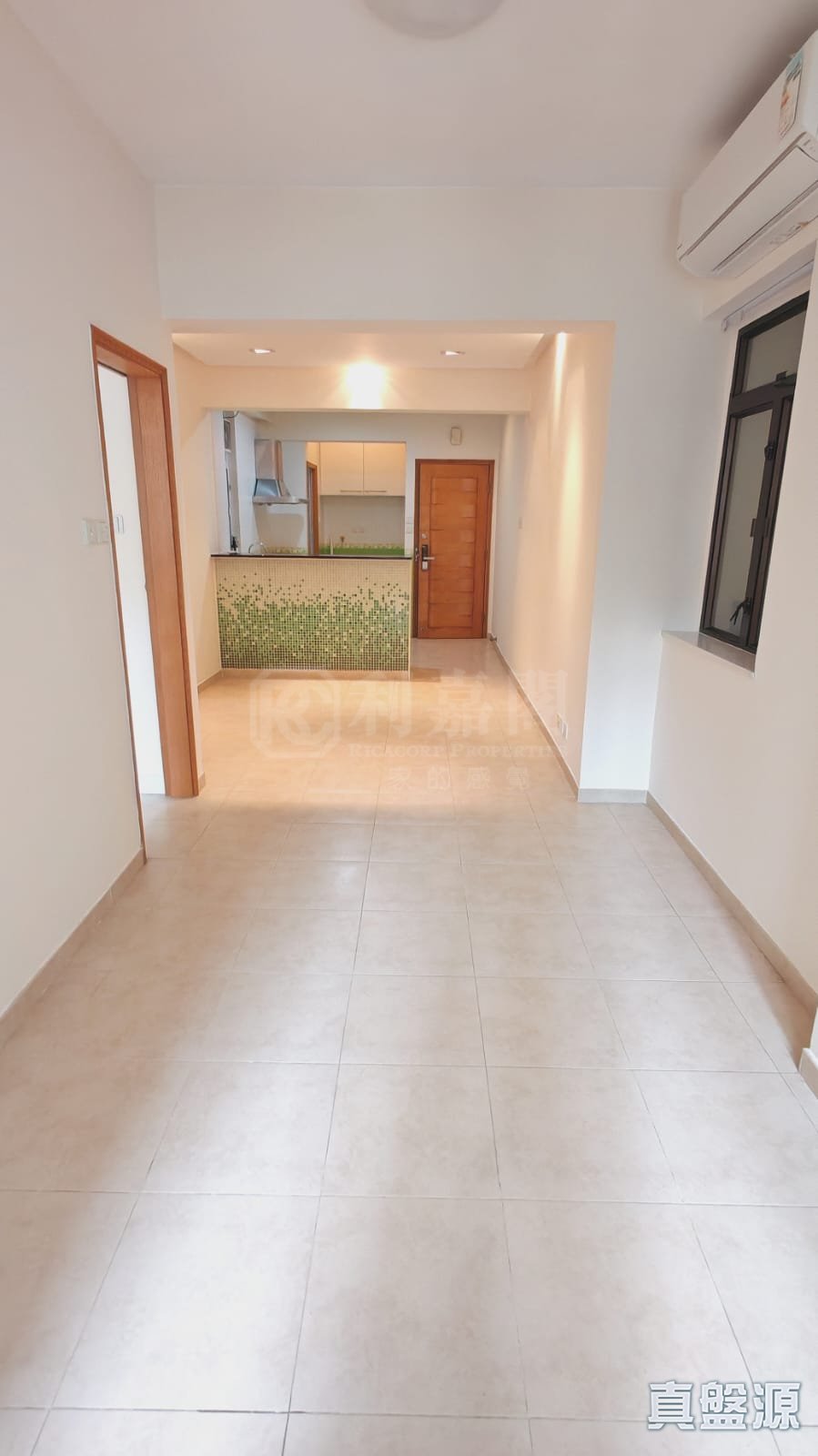 明新大厦 中层 D5室 跑马地/东半山