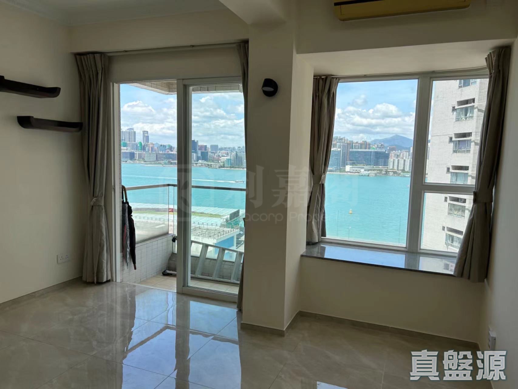 THE HARBOURSIDE High Floor Zone Flat C North Point/North Point Mid-Levels