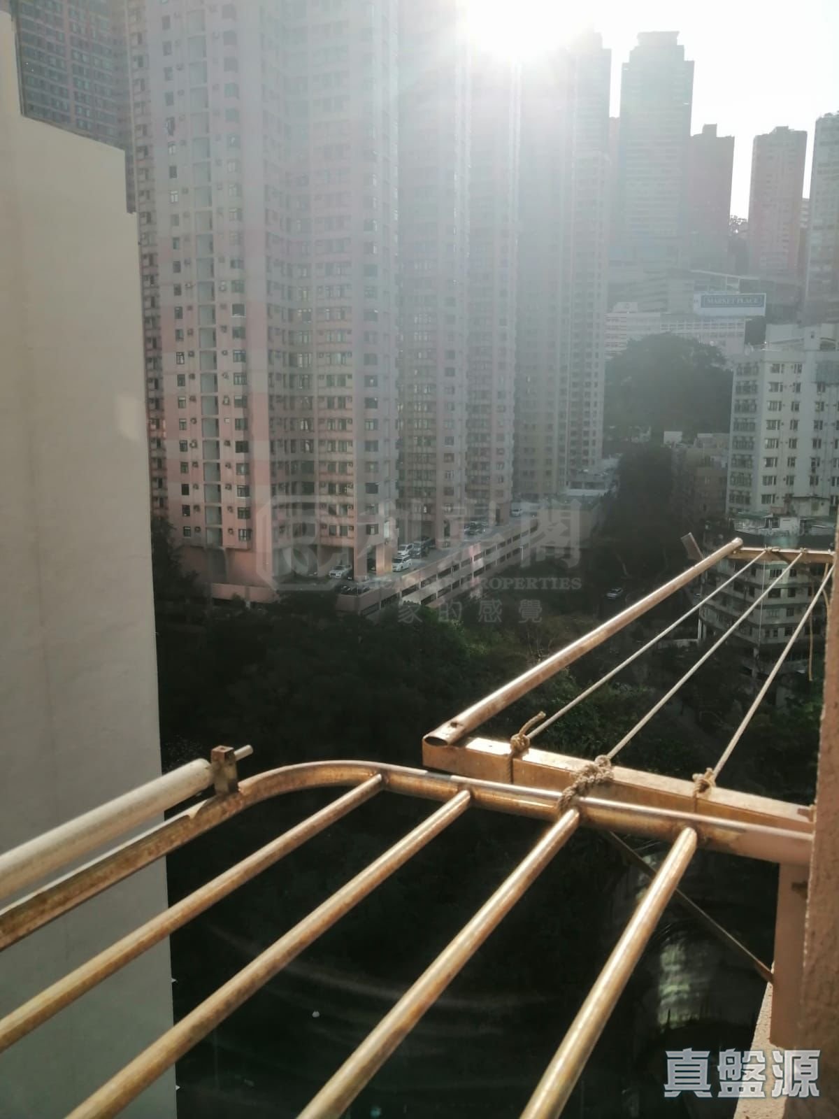 CARSON MANSION BLOCK A High Floor Zone Flat 4 North Point/North Point Mid-Levels