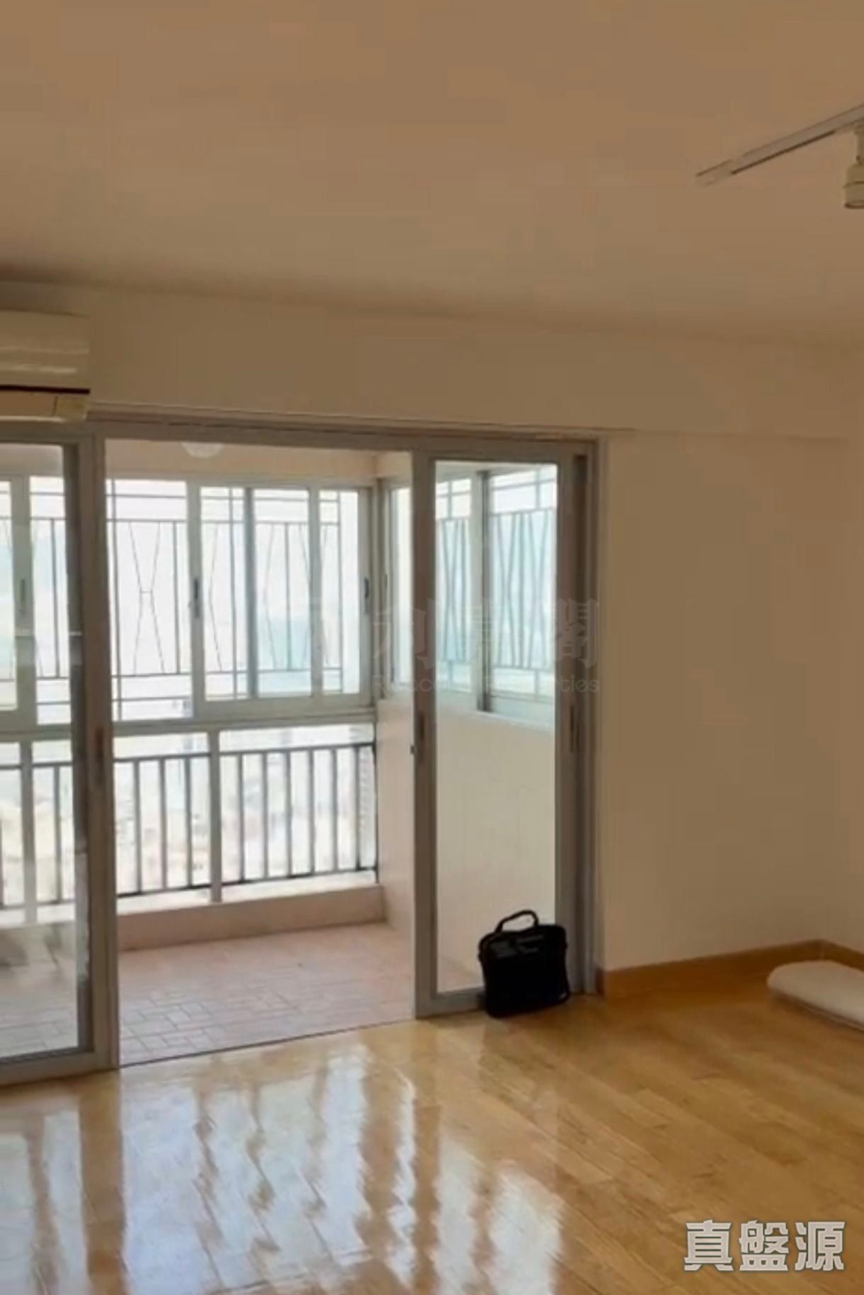 BRAEMAR HILL MANSIONS BLOCK 14 Very High Floor Zone Flat B North Point/North Point Mid-Levels