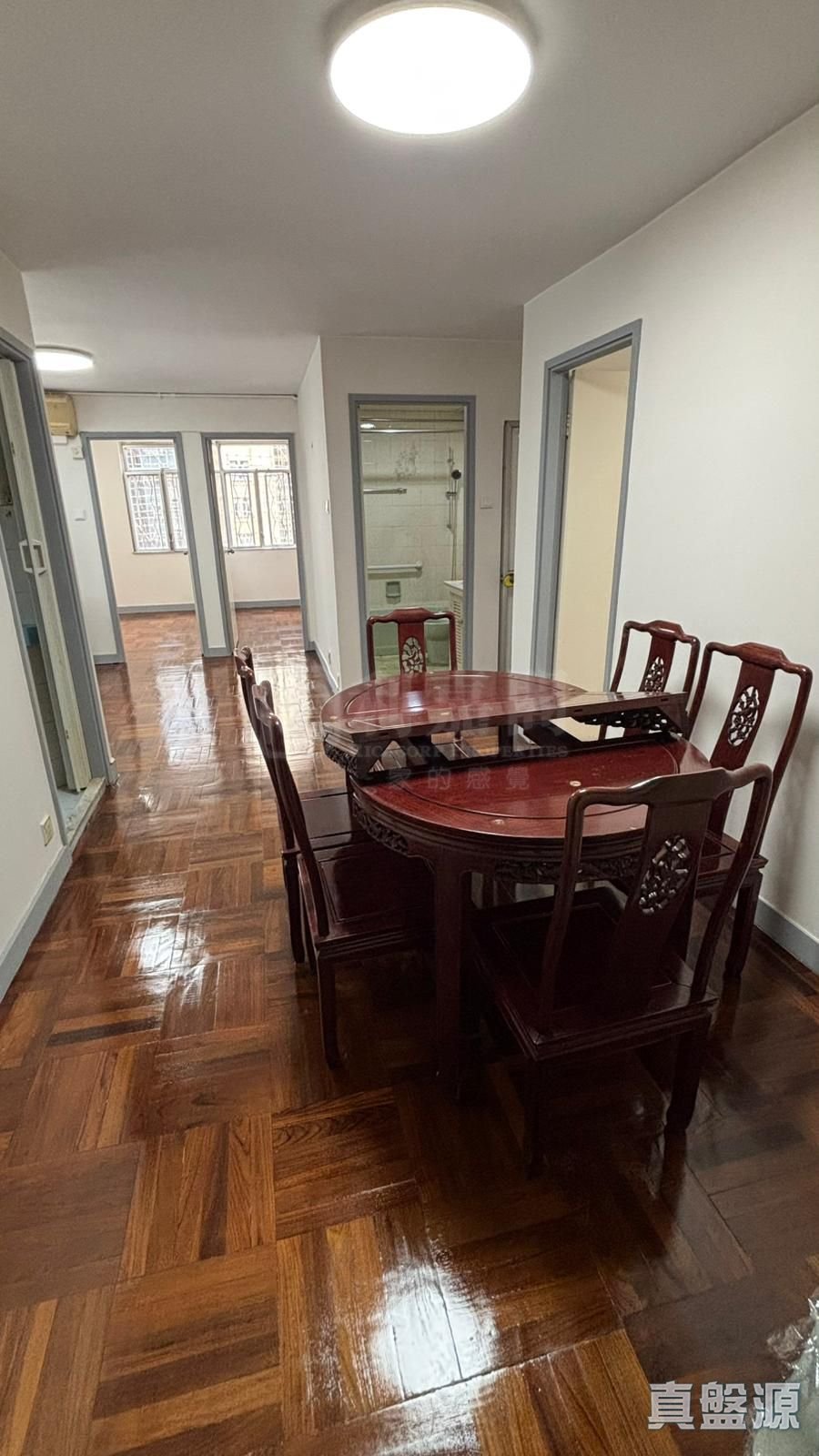 MEI FOO SUN CHUEN PHASE 3 - 6-8 Glee Path High Floor Zone Flat D Mei Foo/Wonderland Villas