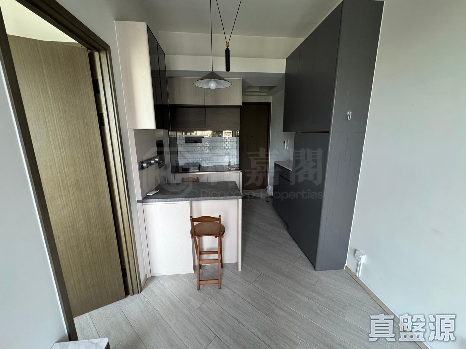 THE ROYALE PHASE 2 STARFRONT ROYALE - Tower 2 Flat 16 Sham Tseng/Castle Peak Road