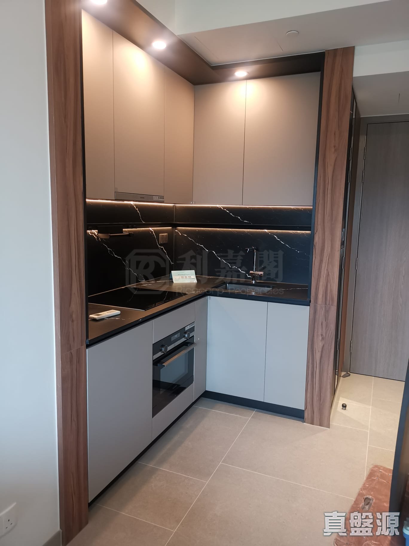 SILICON HILL UNIVERSITY HILL PHASE 2A - Marina Tower 5b Very High Floor Zone Flat A3 Tai Po