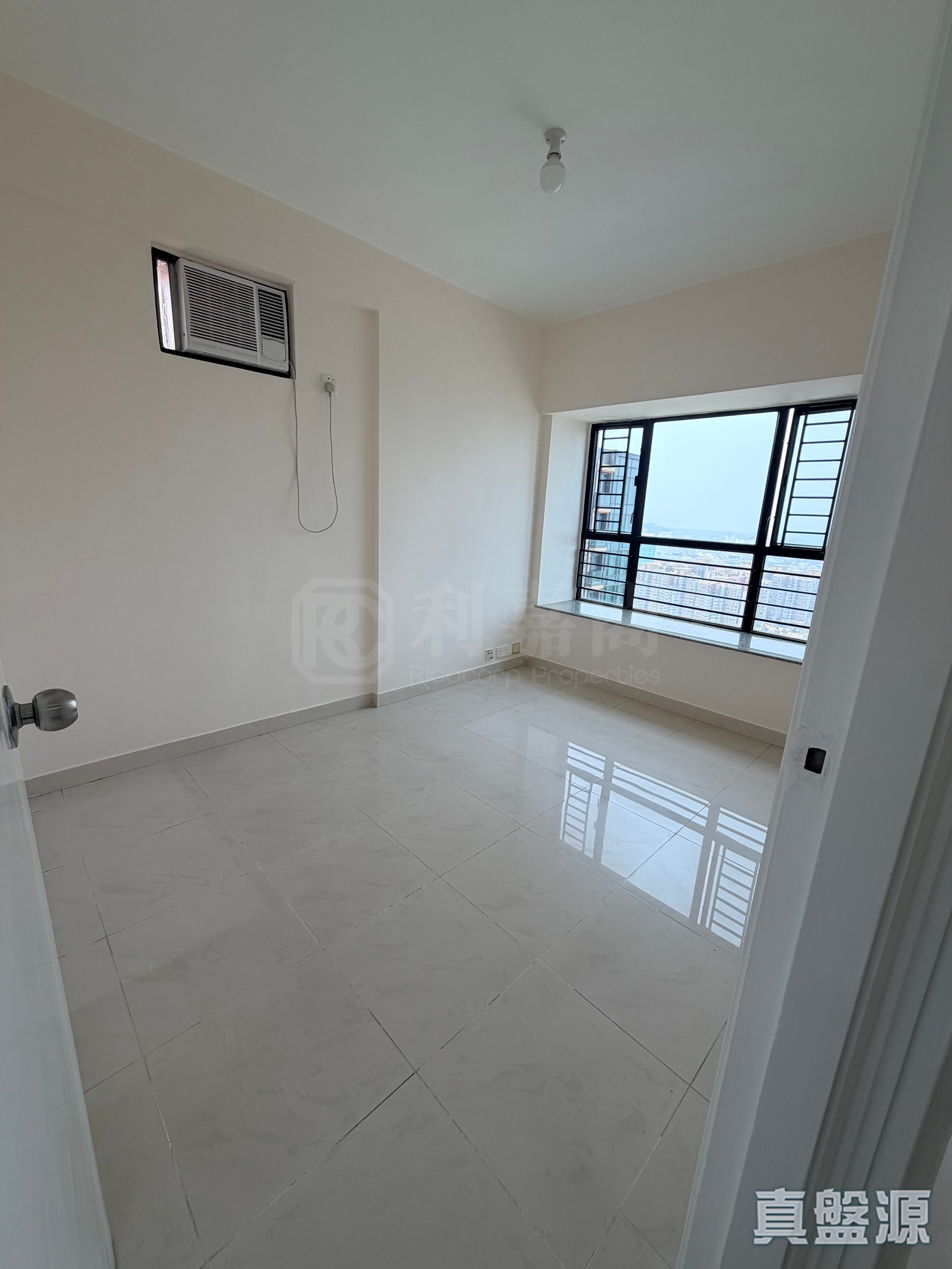 新元朗中心 2座 極高層 B室 元朗