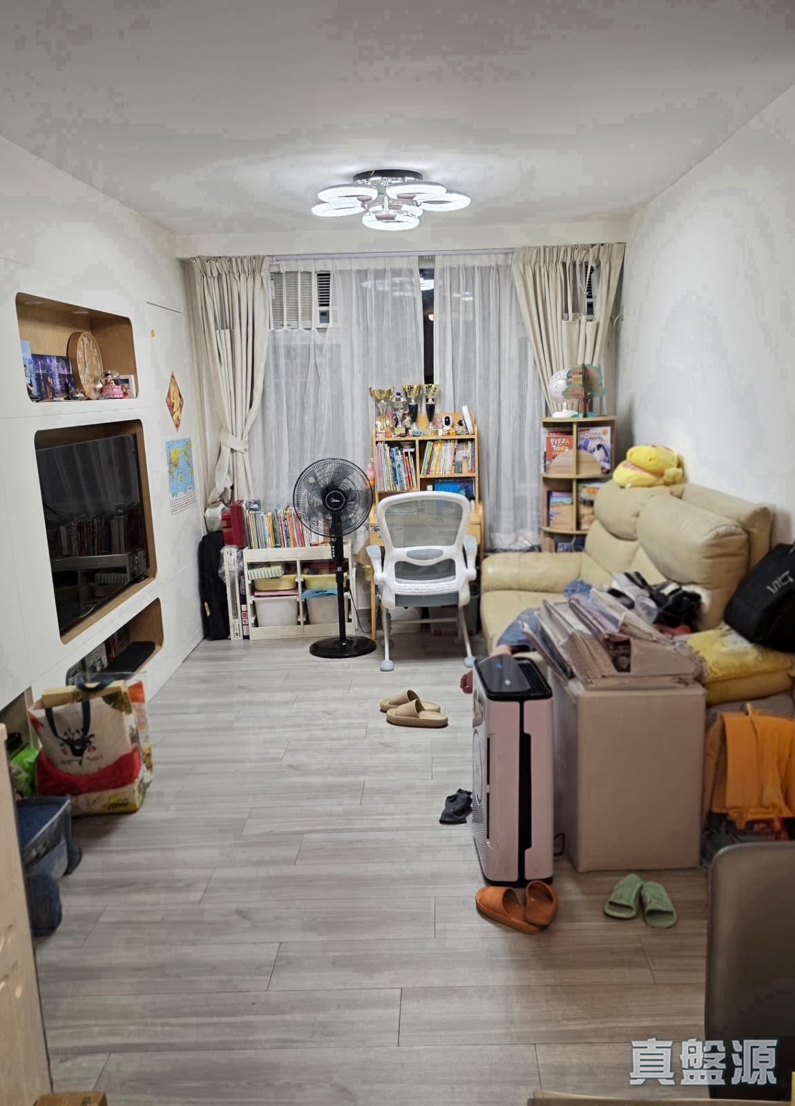 MEI FOO SUN CHUEN PHASE 8 - 130-132 Broadway Flat A Mei Foo/Wonderland Villas