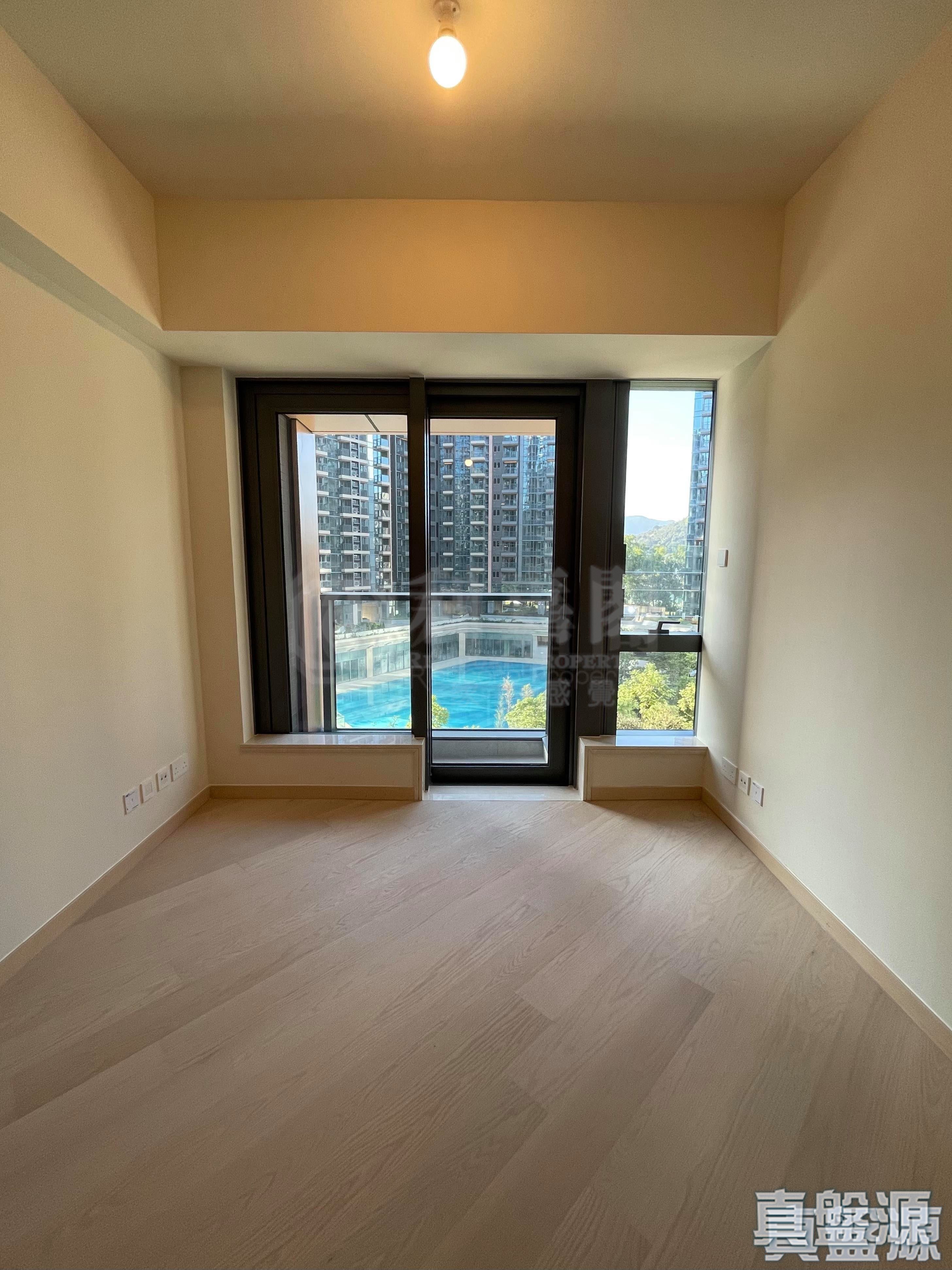 天钻 8座 中层 D室 大埔