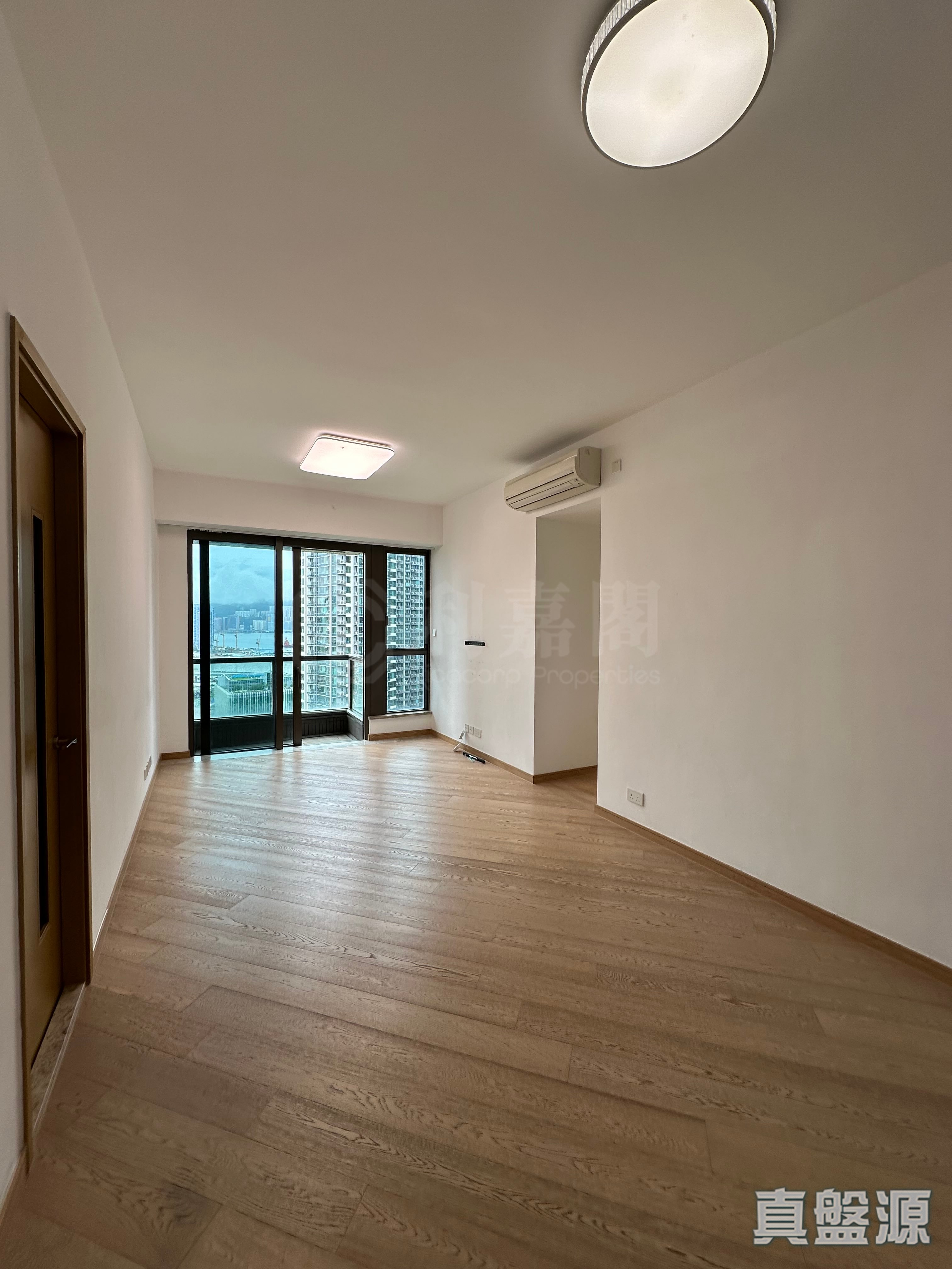 VIBE CENTRO TOWER 1A High Floor Zone Flat A To Kwa Wan/Kowloon City/Kai Tak/San Po Kong