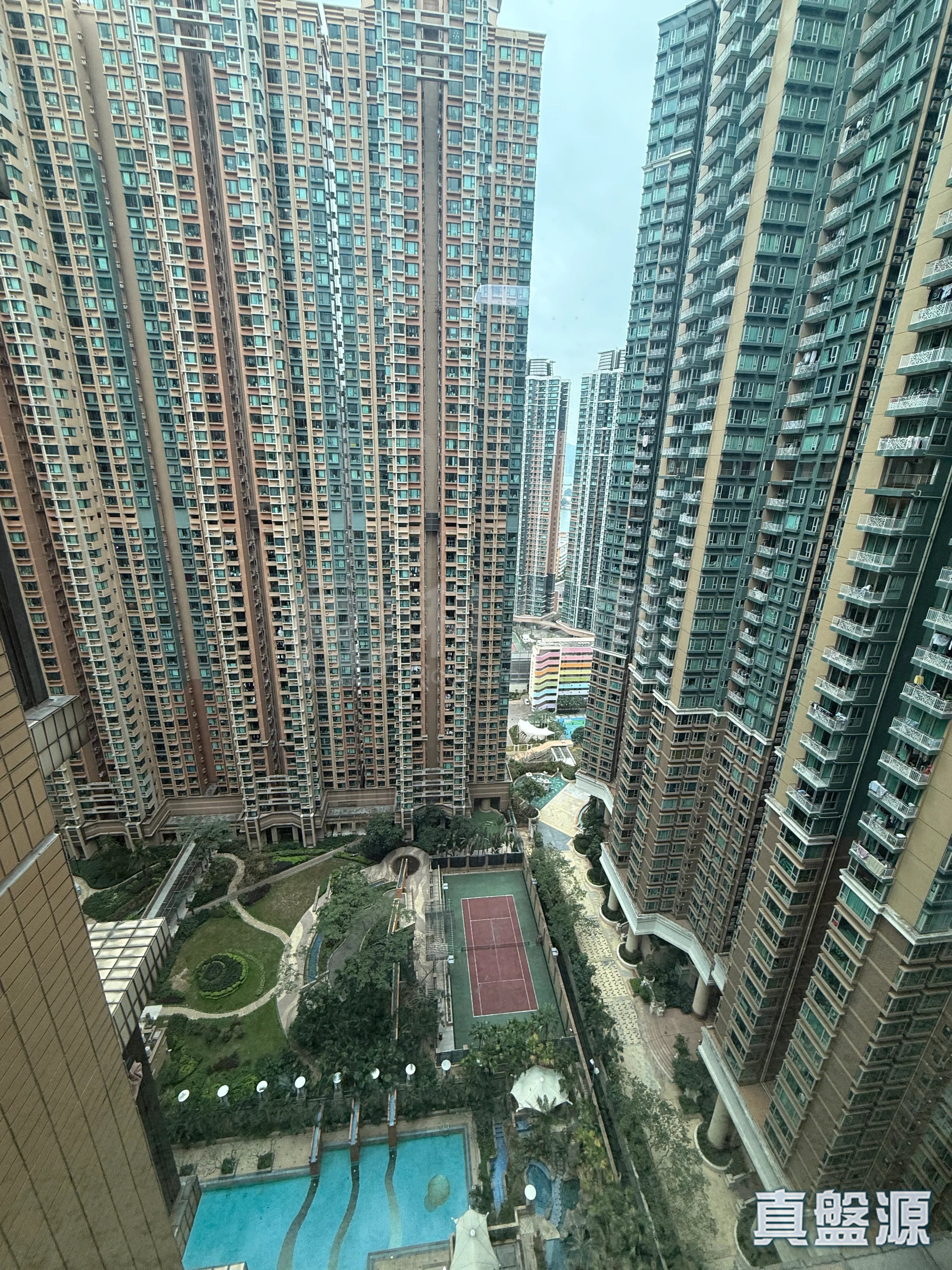 昇悅居 8座 高層 A室 西九龍