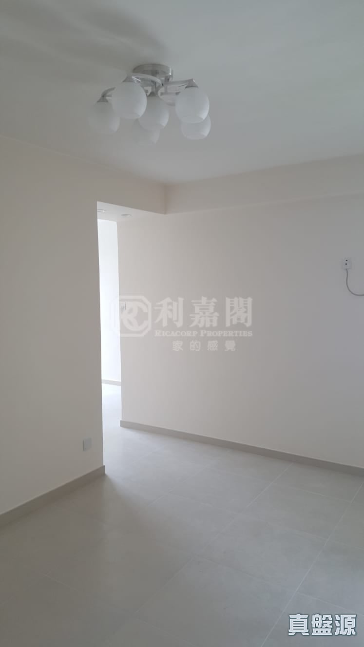 CHEVALIER GARDEN BLOCK 6 Very High Floor Zone Flat B Ma On Shan