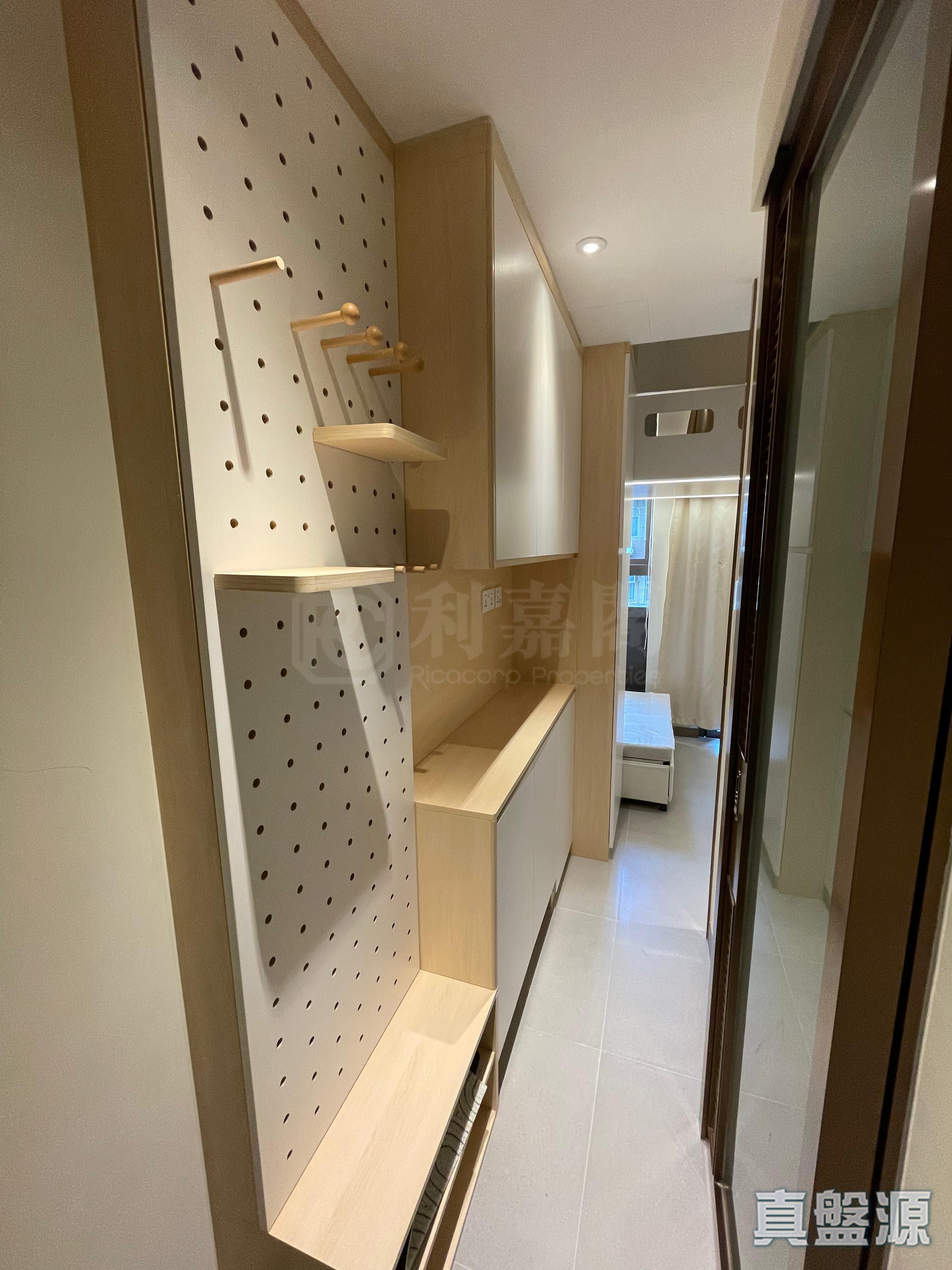 AVA 228 低層 F室 西九龍