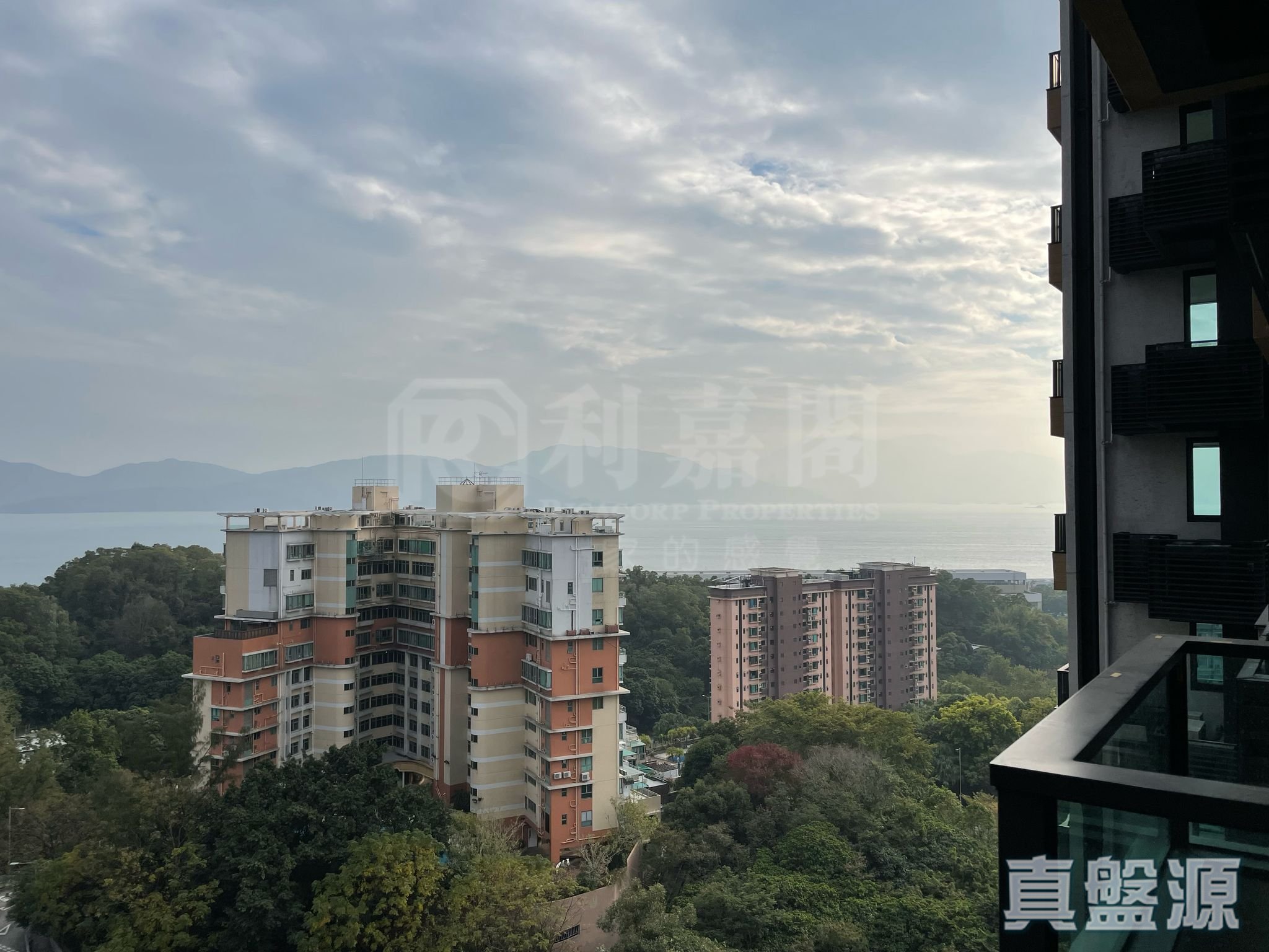 OMA BY THE SEA TOWER 2 High Floor Zone Flat A7 Sham Tseng/Castle Peak Road
