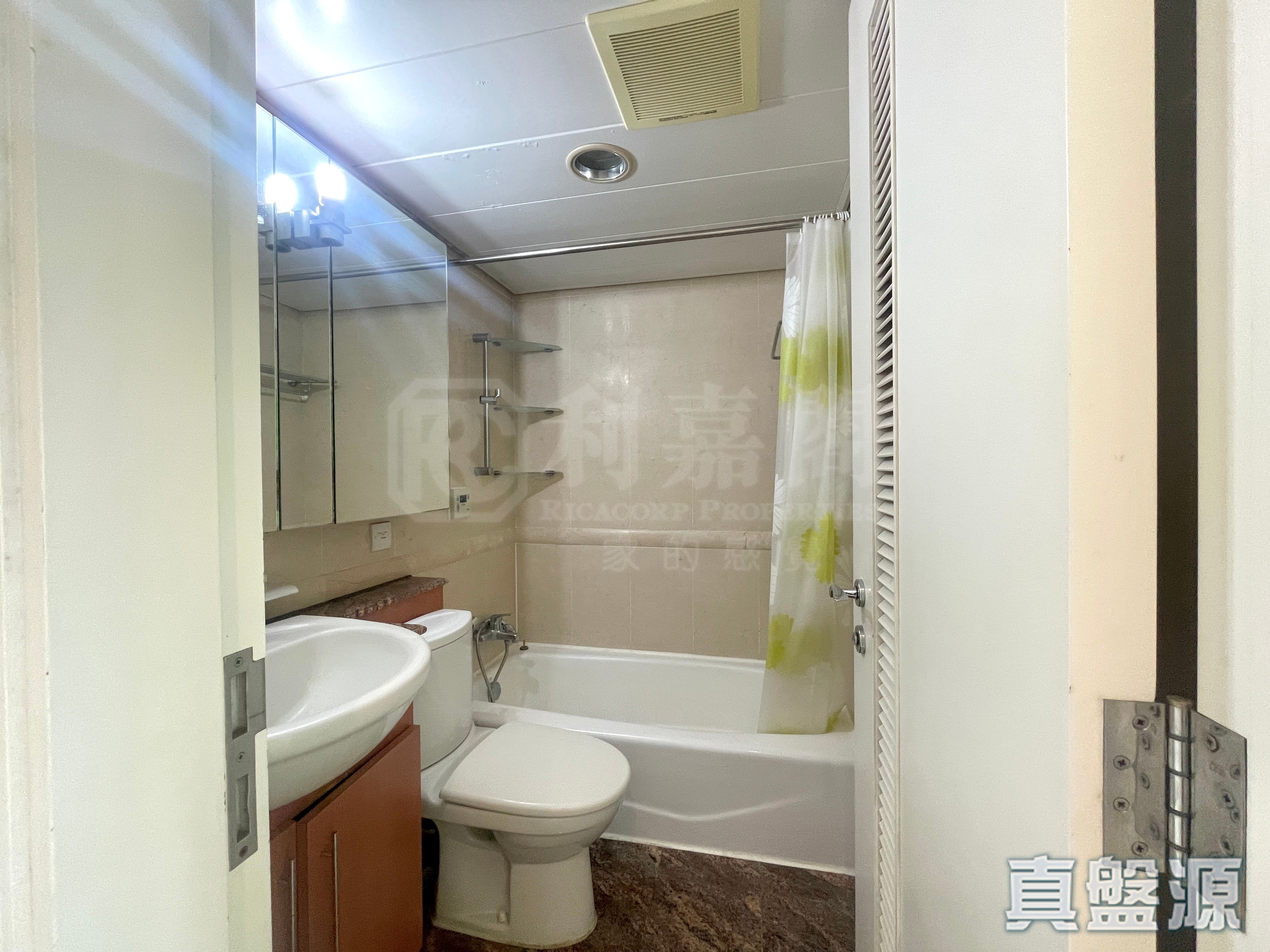 PARK CENTRAL PHASE 1 - Tower 8 Very High Floor Zone Flat G Tseung Kwan O