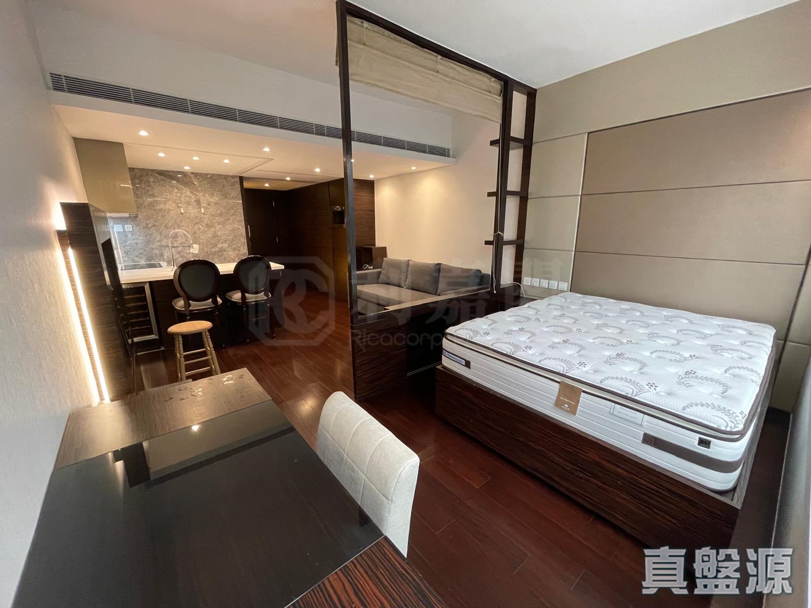 HKCEC CONVENTION PLAZA APARTMENTS High Floor Zone Flat 8 Wan Chai/Causeway Bay