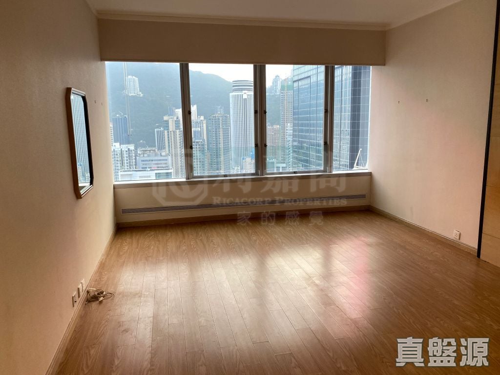 HKCEC CONVENTION PLAZA APARTMENTS Very High Floor Zone Flat 8 Wan Chai/Causeway Bay
