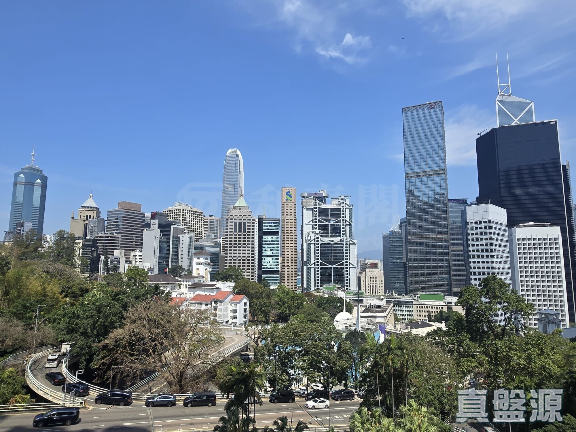 堅麗閣 低層 B室 中半山