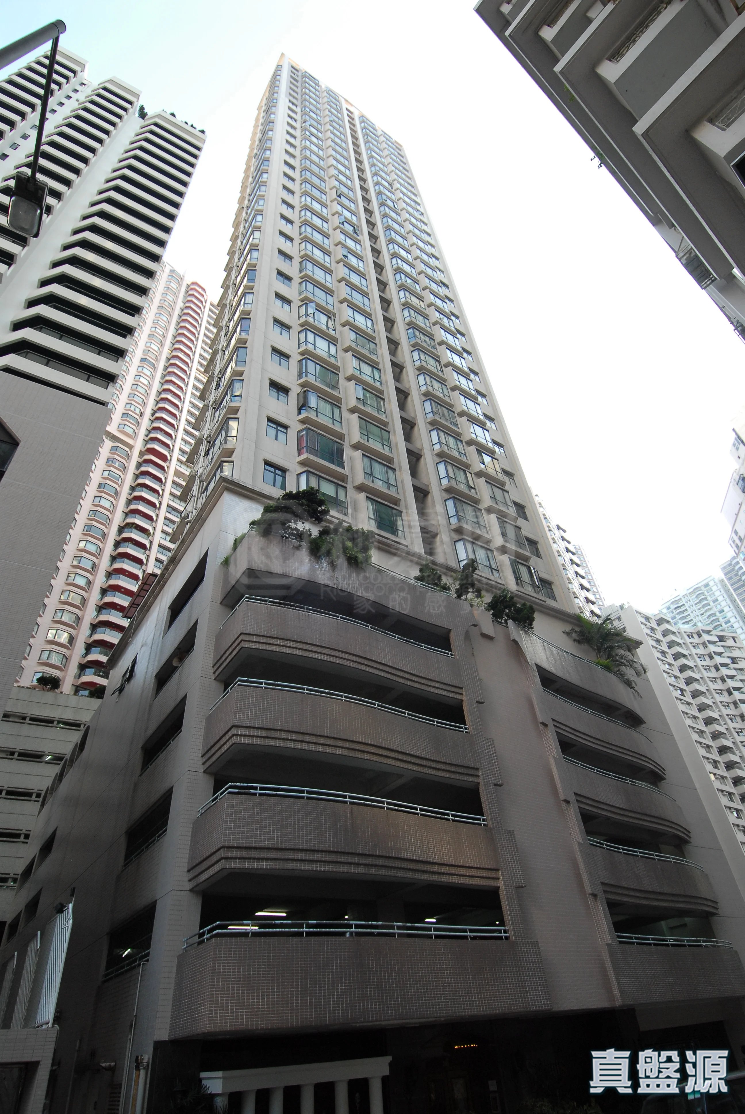 雨时大厦 低层 F室 中半山