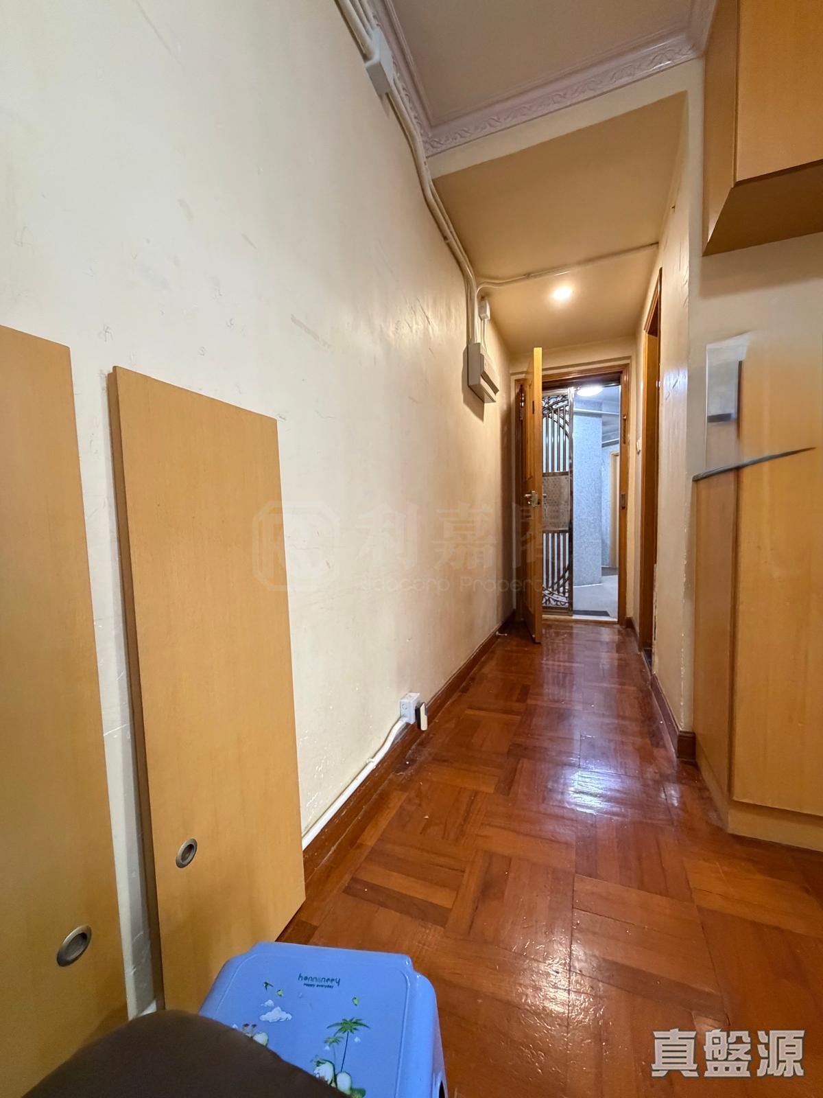 YUE SHING COURT SHING WING HOUSE (BLOCK B) High Floor Zone Flat 7 Sha Tin/Fo Tan/Kau To Shan