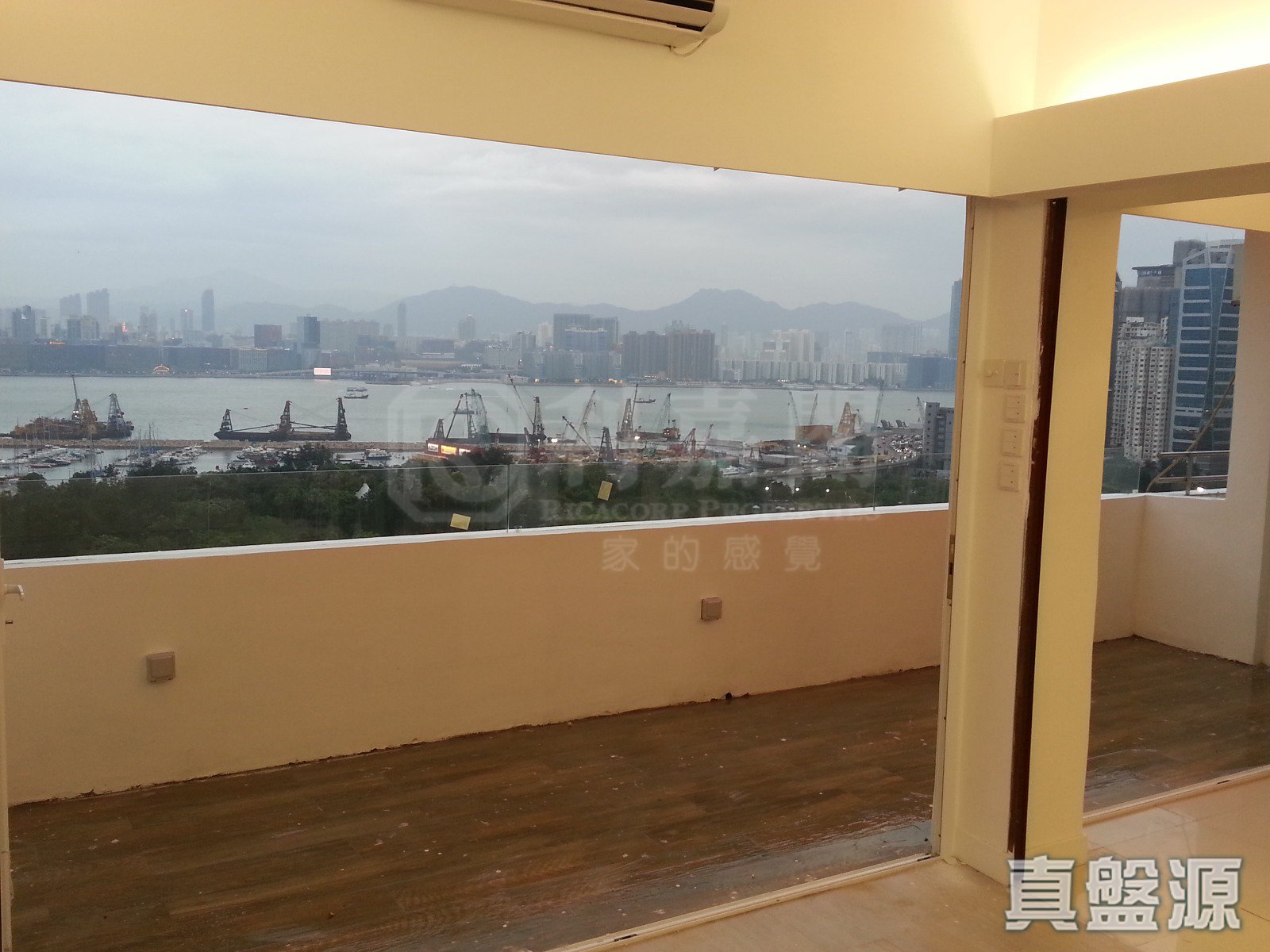 湾景楼 A座 极高层 01室 湾仔/铜锣湾