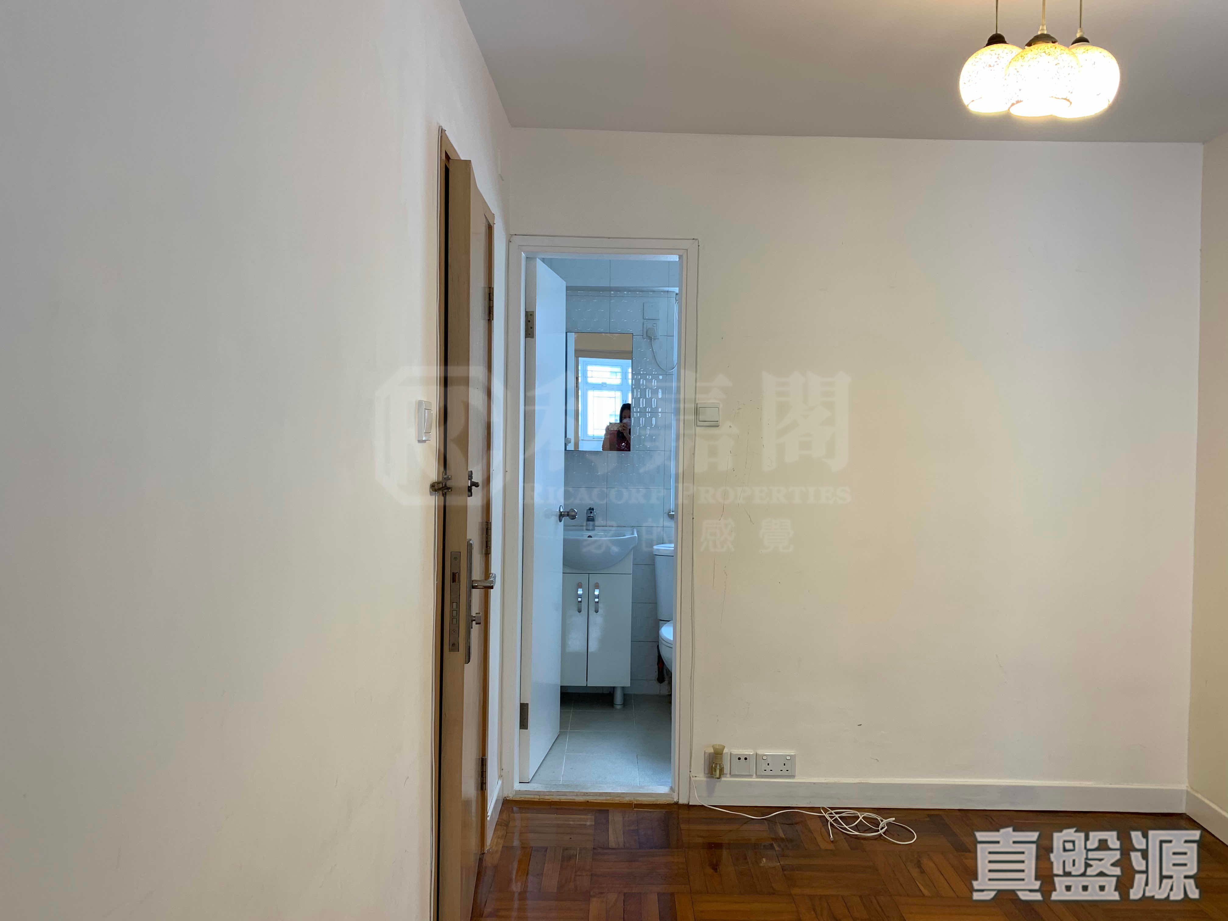 KIN ON BUILDING High Floor Zone Wan Chai/Causeway Bay