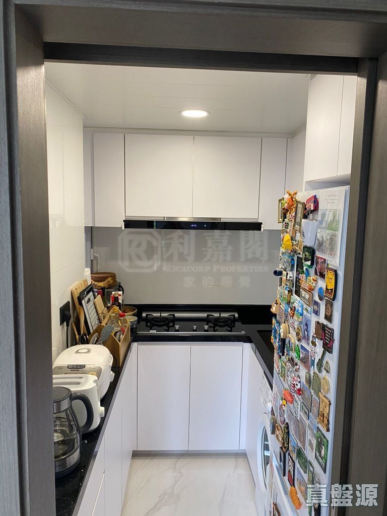 KINGSWAY GARDEN Medium Floor Zone Flat C North Point/North Point Mid-Levels