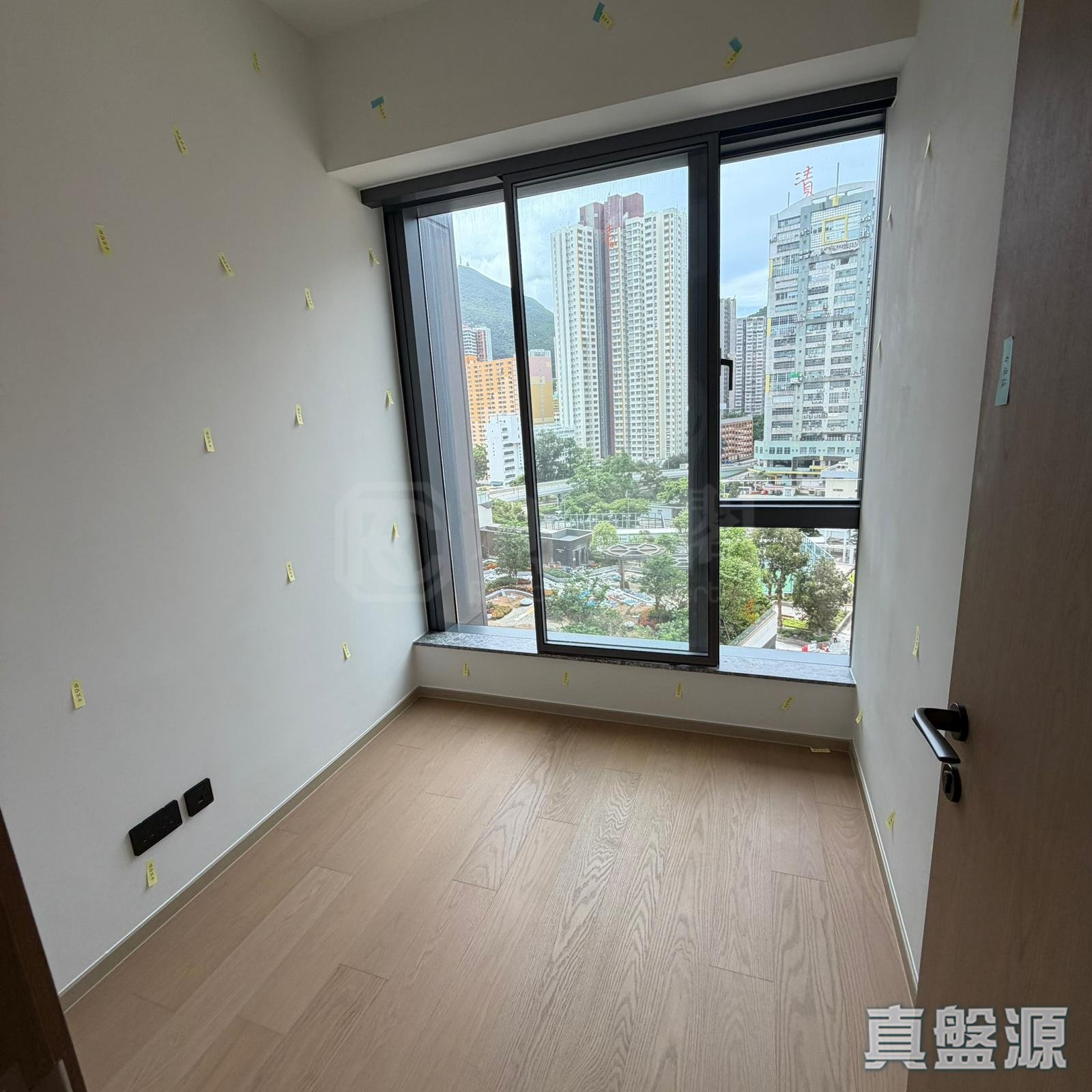 THE HEADLAND RESIDENCES PHASE 1 - Tower 2 Low Floor Zone Flat G Heng Fa Chuen/Grand Promenade/Island Resort