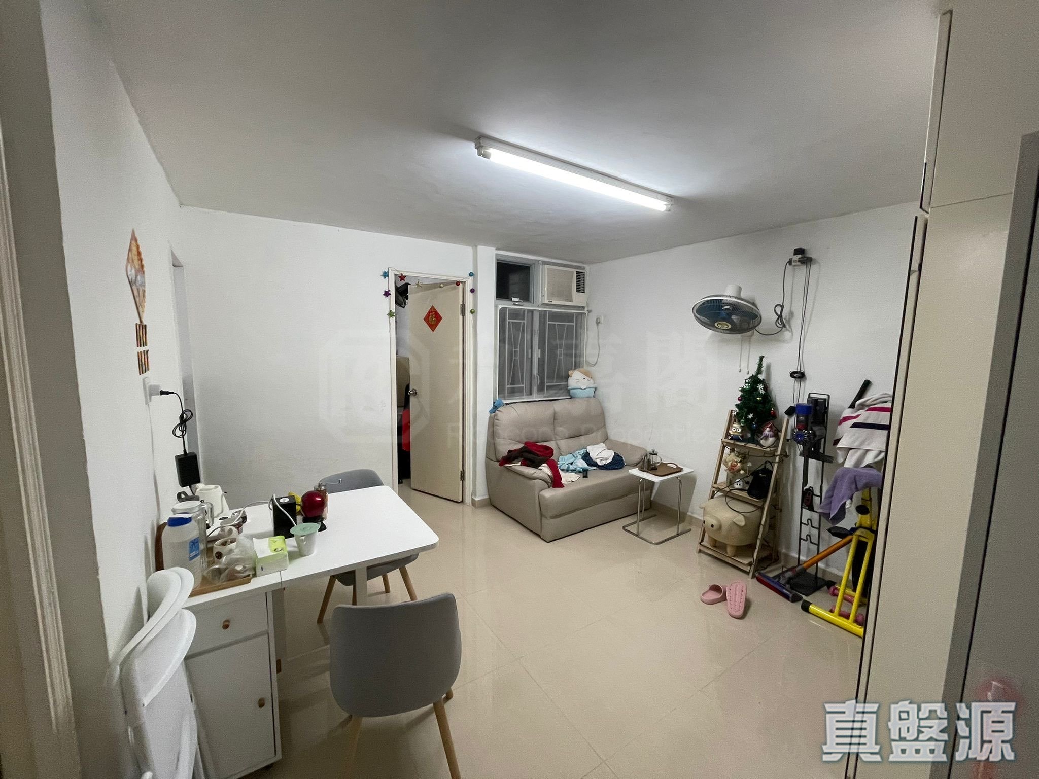 寶林邨 寶德樓 (4座) 中層 14室 將軍澳