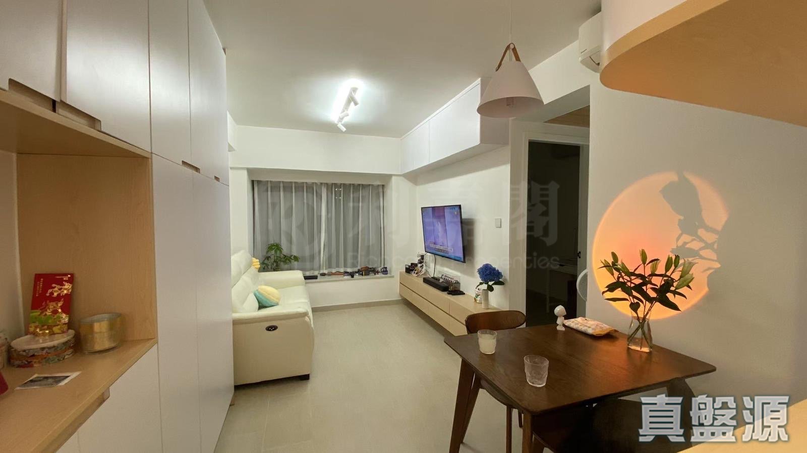 PARK AVENUE PHASE 1 - Tower 10 Medium Floor Zone Flat F Olympic Station/Nam Cheong