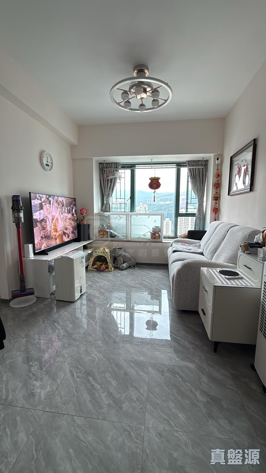 名逸居 1座 高层 E室 荃湾