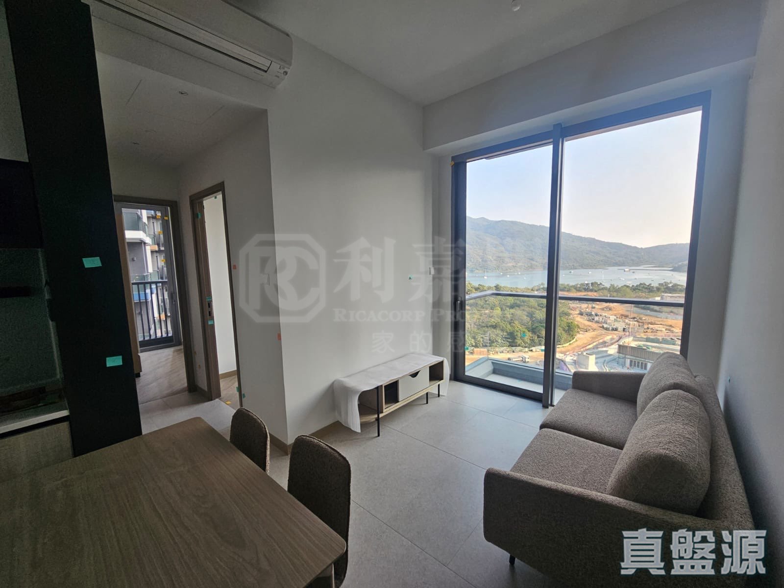 SIERRA SEA 1B期 Bleu Avenue 5座 中层 J室 西贡