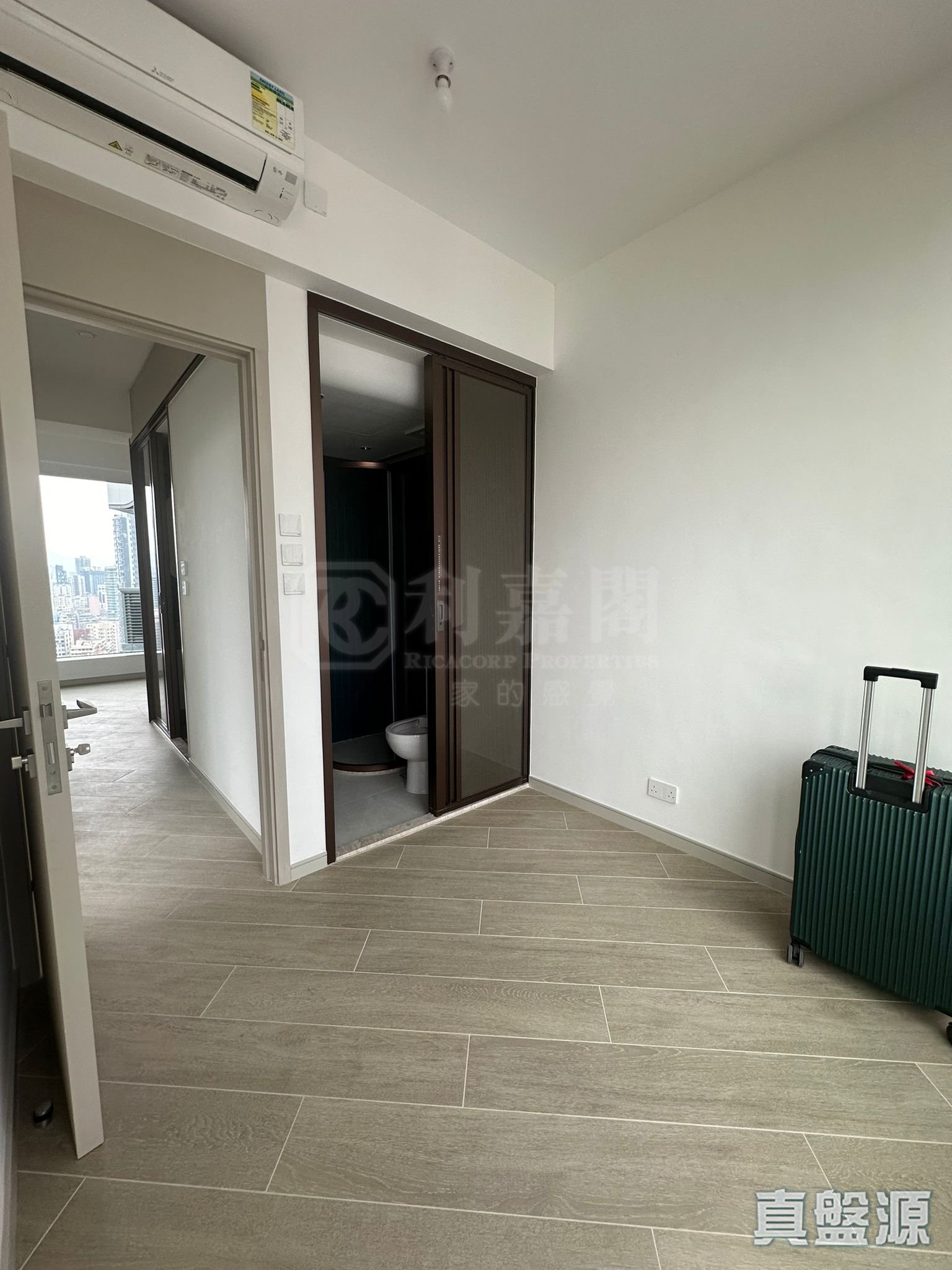 曉柏峰 B座 極高層 B4室 西九龍