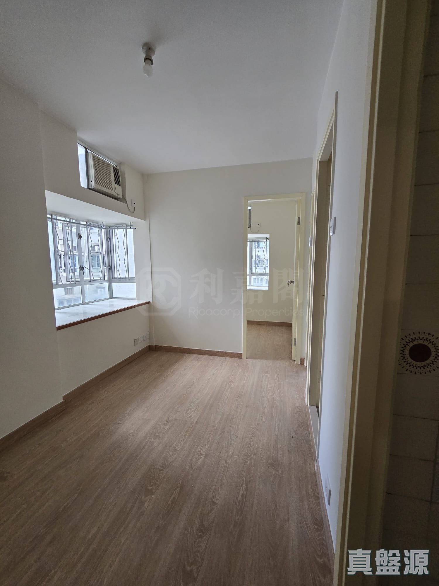 CITY ONE SHATIN SITE 4 - Block 43 Low Floor Zone Flat E Sha Tin/Fo Tan/Kau To Shan