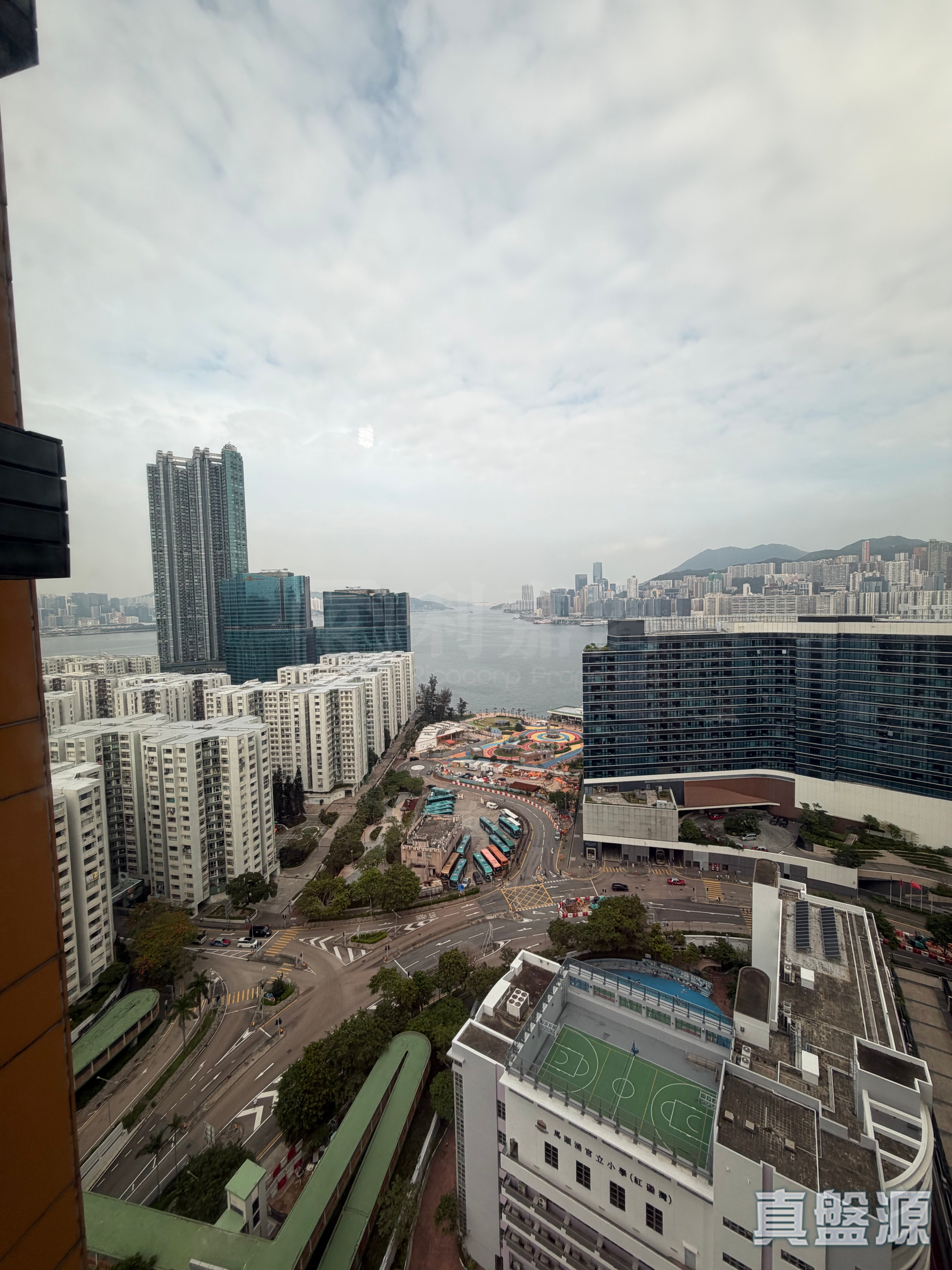 HARBOUR PLACE TOWER 1 Very High Floor Zone Flat F Hung Hom/Whampoa/Laguna Verde