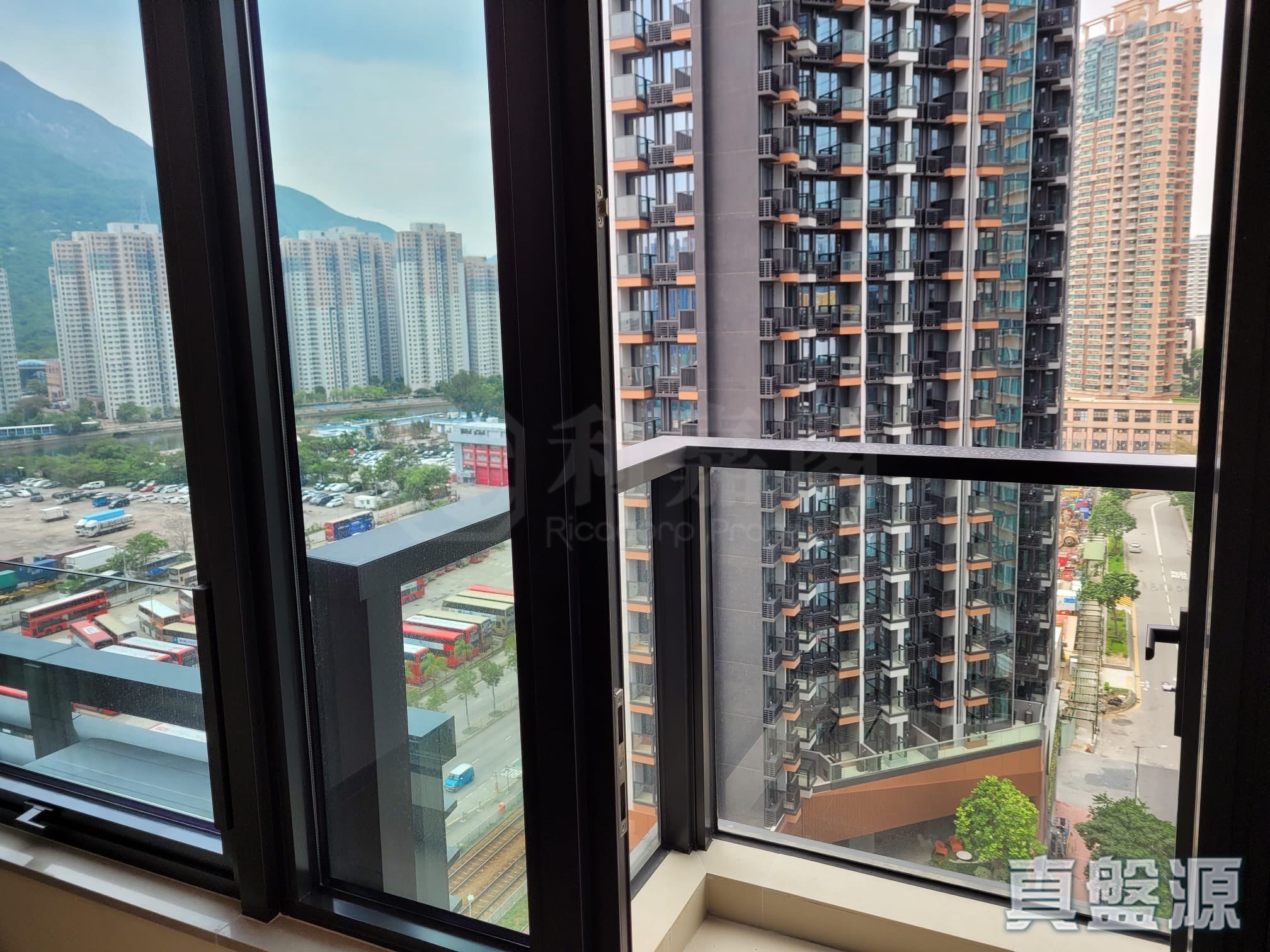 REGENCY BAY PHASE 2 - Tower 1 High Floor Zone Flat R Tuen Mun