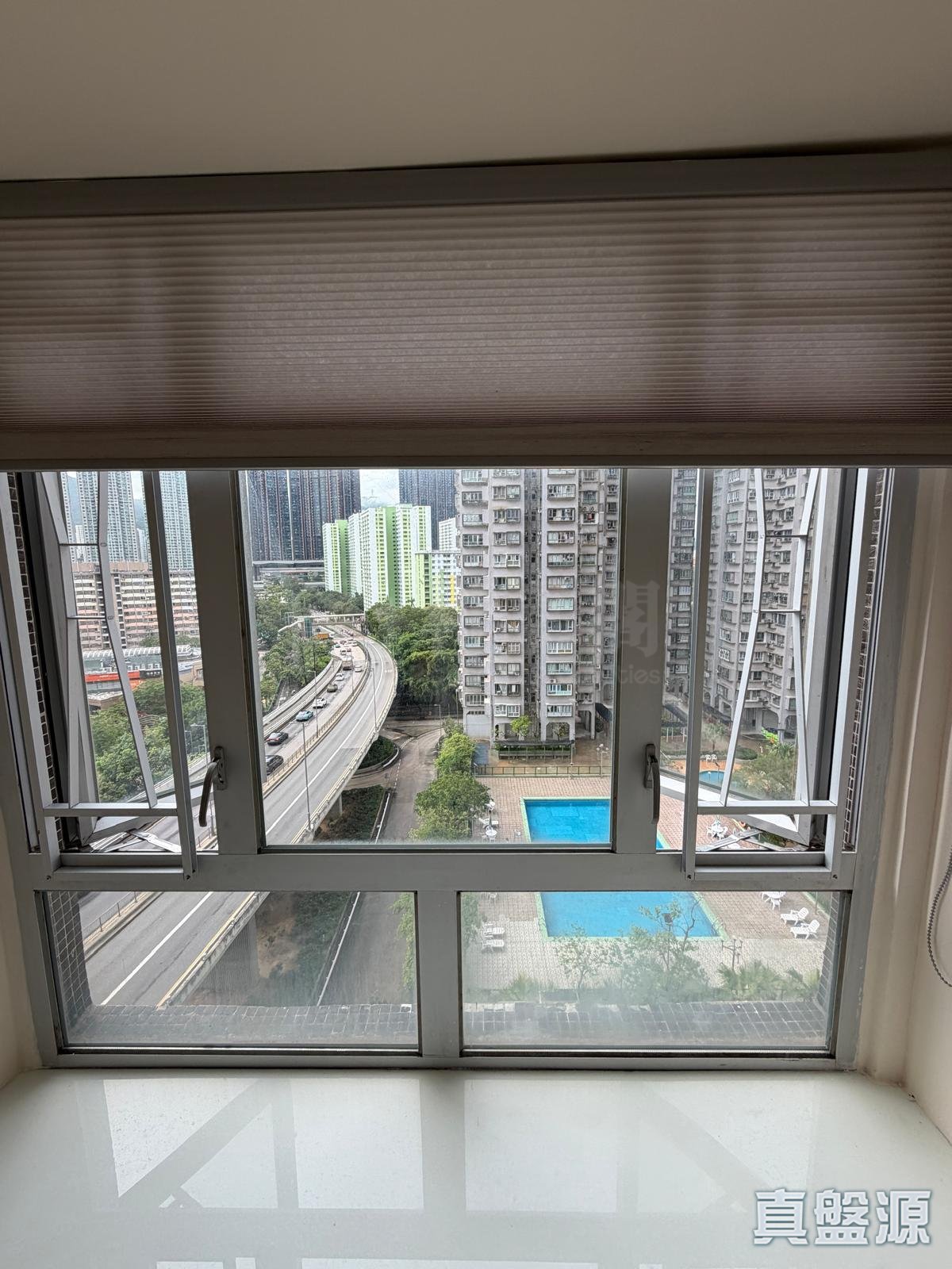 GOLDEN LION GARDEN PHASE 2 - Golden Comfort Court (block D) Medium Floor Zone Flat 1 Tai Wai