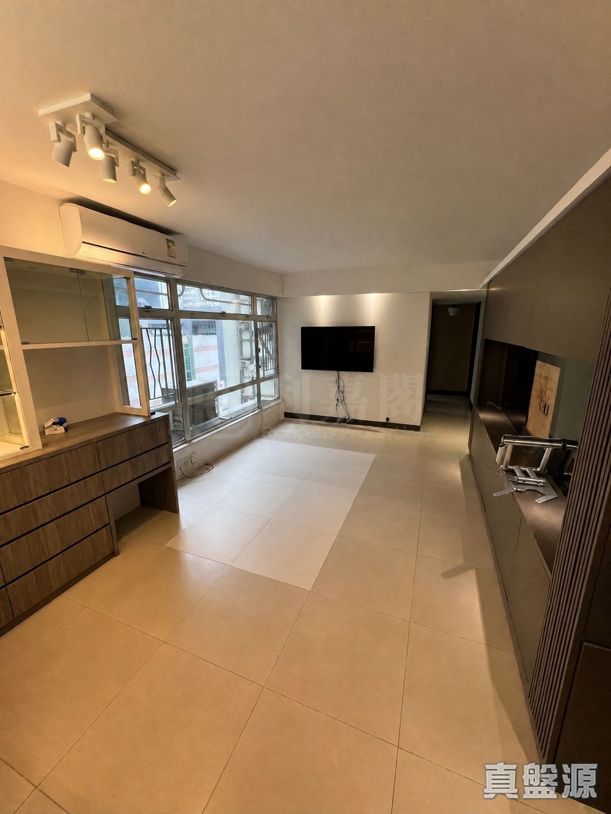 LEI KING WAN SITES C - Block 9 Yee Cheung Mansion High Floor Zone Flat B Sai Wan Ho/Shau Kei Wan