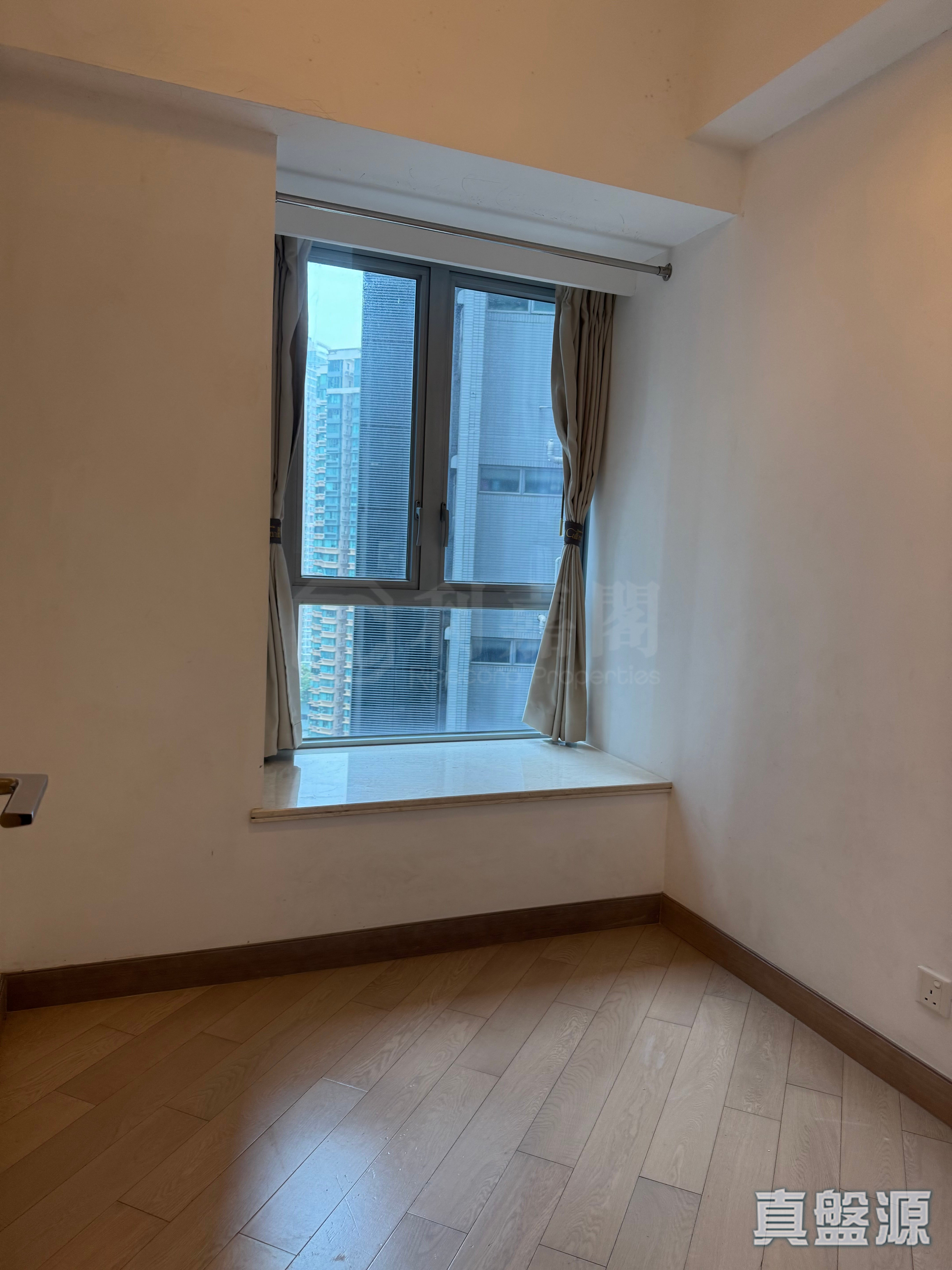 IMPERIAL CULLINAN TOWER 2 High Floor Zone Flat D Olympic Station/Nam Cheong