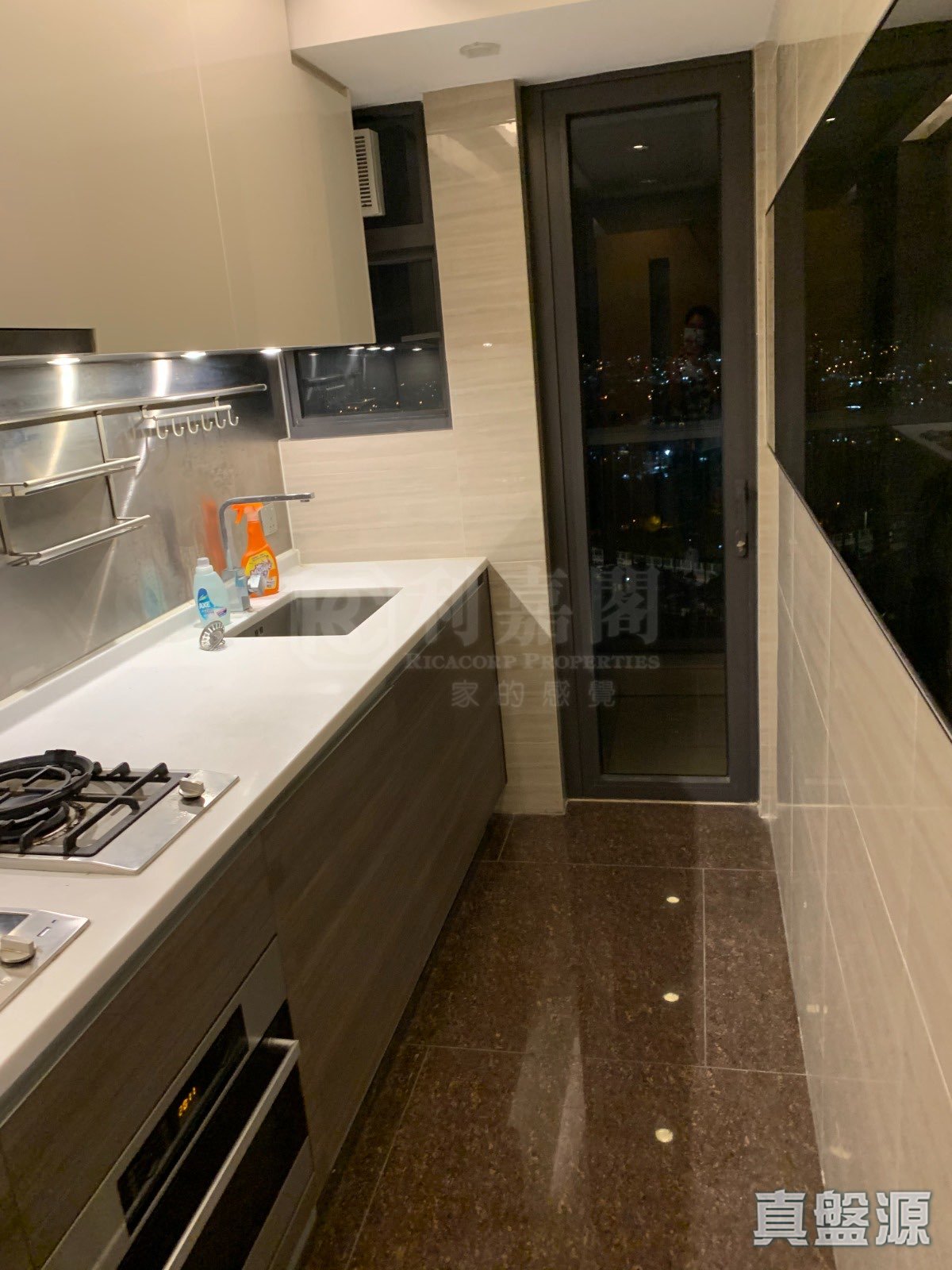 溱柏 5座 极高层 C室 元朗