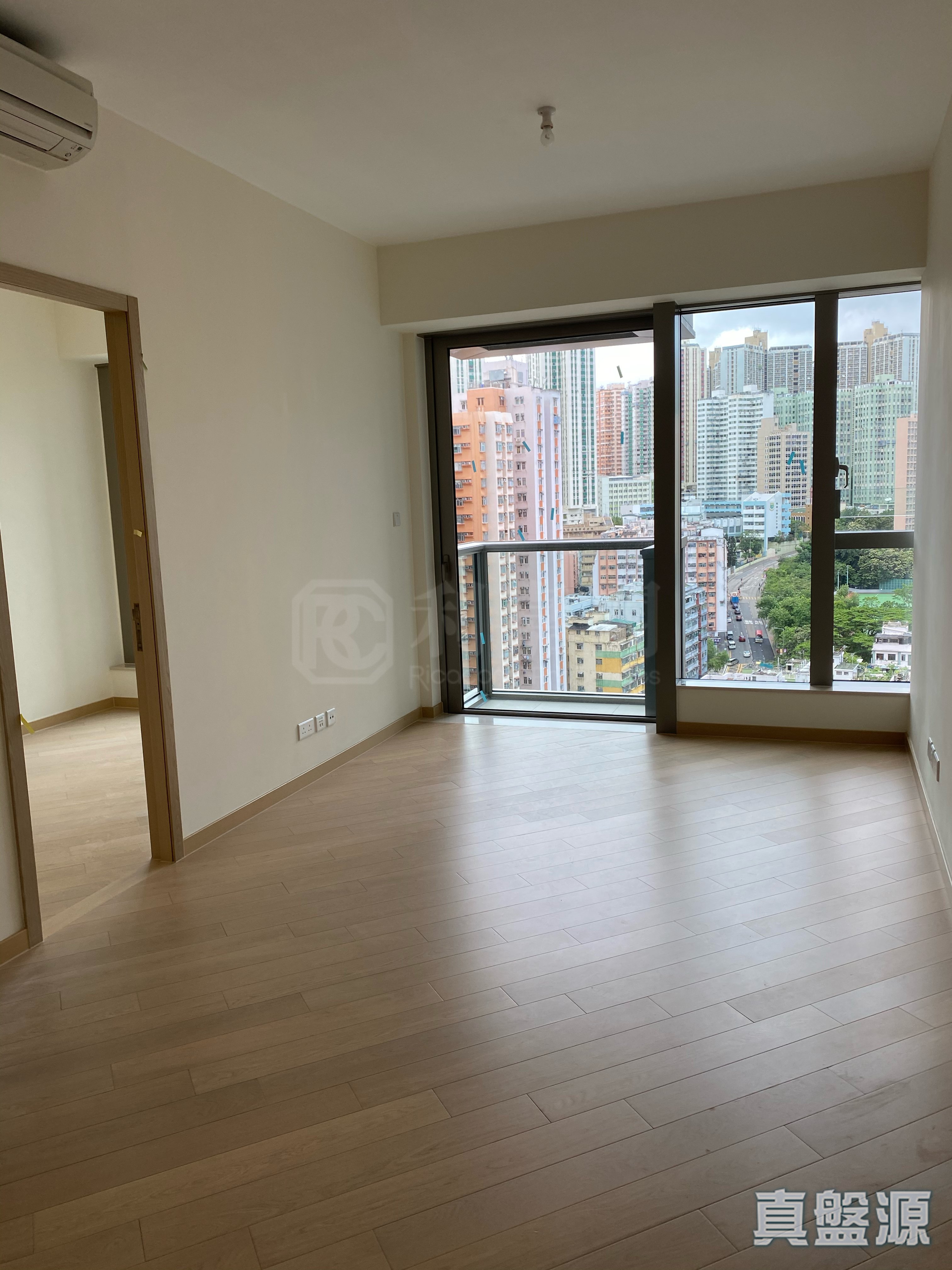 GRAND CENTRAL PHASE 2 - Tower 3 Low Floor Zone Flat B Kwun Tong/Lam Tin/Yau Tong