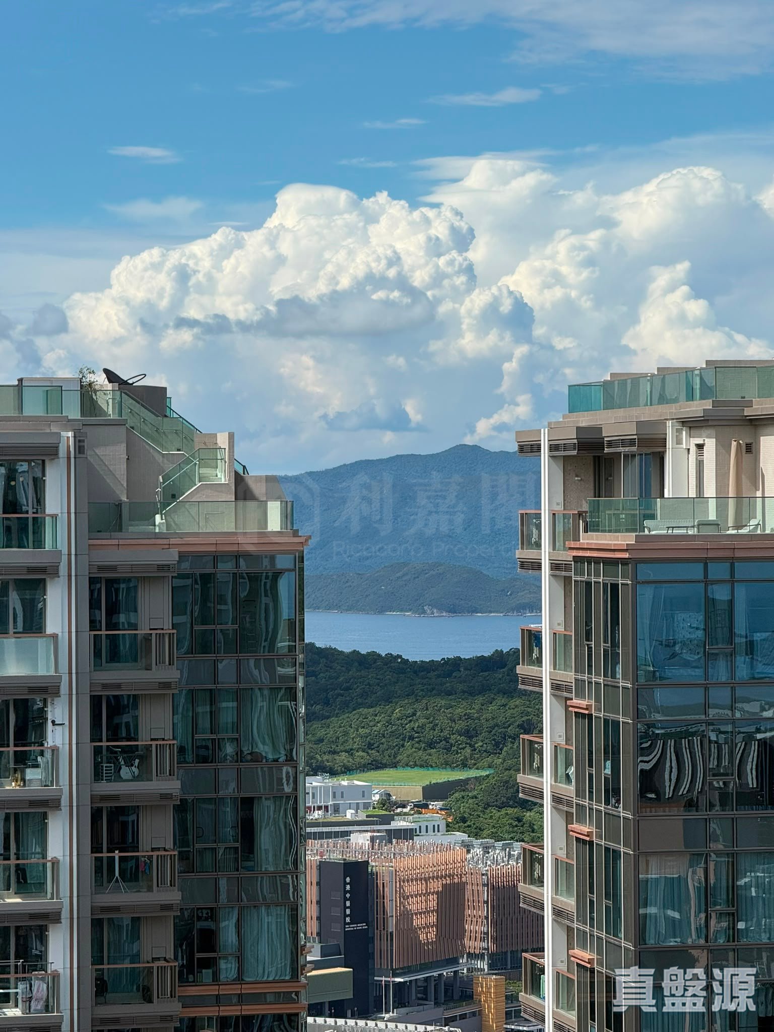 LOHAS PARK PHASE 12A SEASONS PLACE - Tower 3 (3b) Very High Floor Zone Flat E Tseung Kwan O