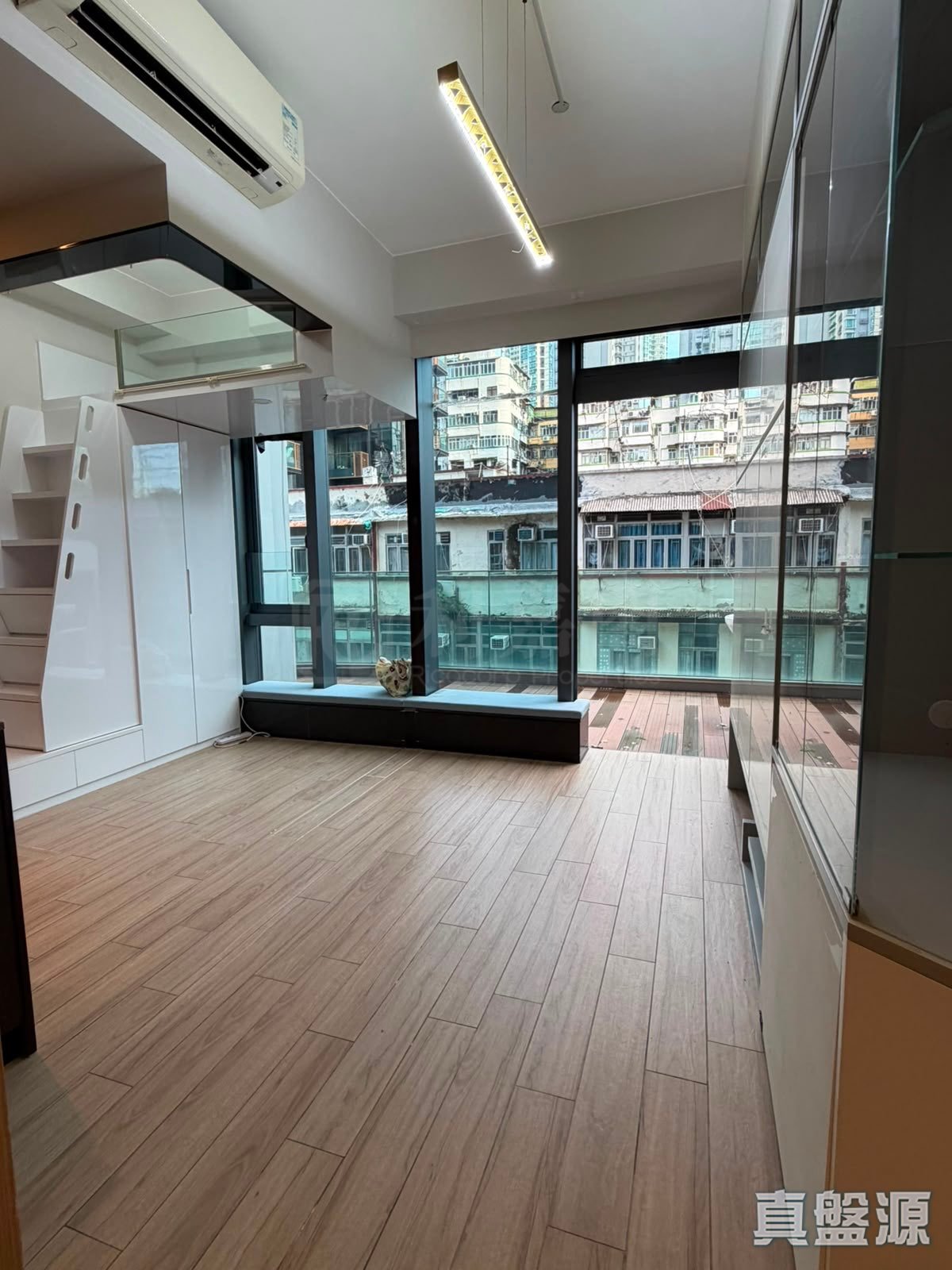 CETUS‧SQUARE MILE TOWER 2 Low Floor Zone Flat A Olympic Station/Nam Cheong