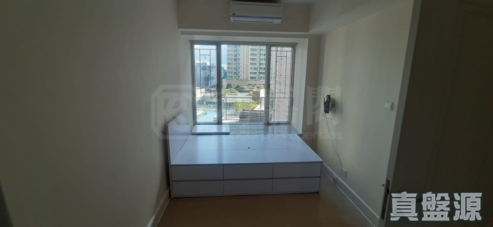 OCEANAIRE TOWER 3A Medium Floor Zone Flat D Ma On Shan
