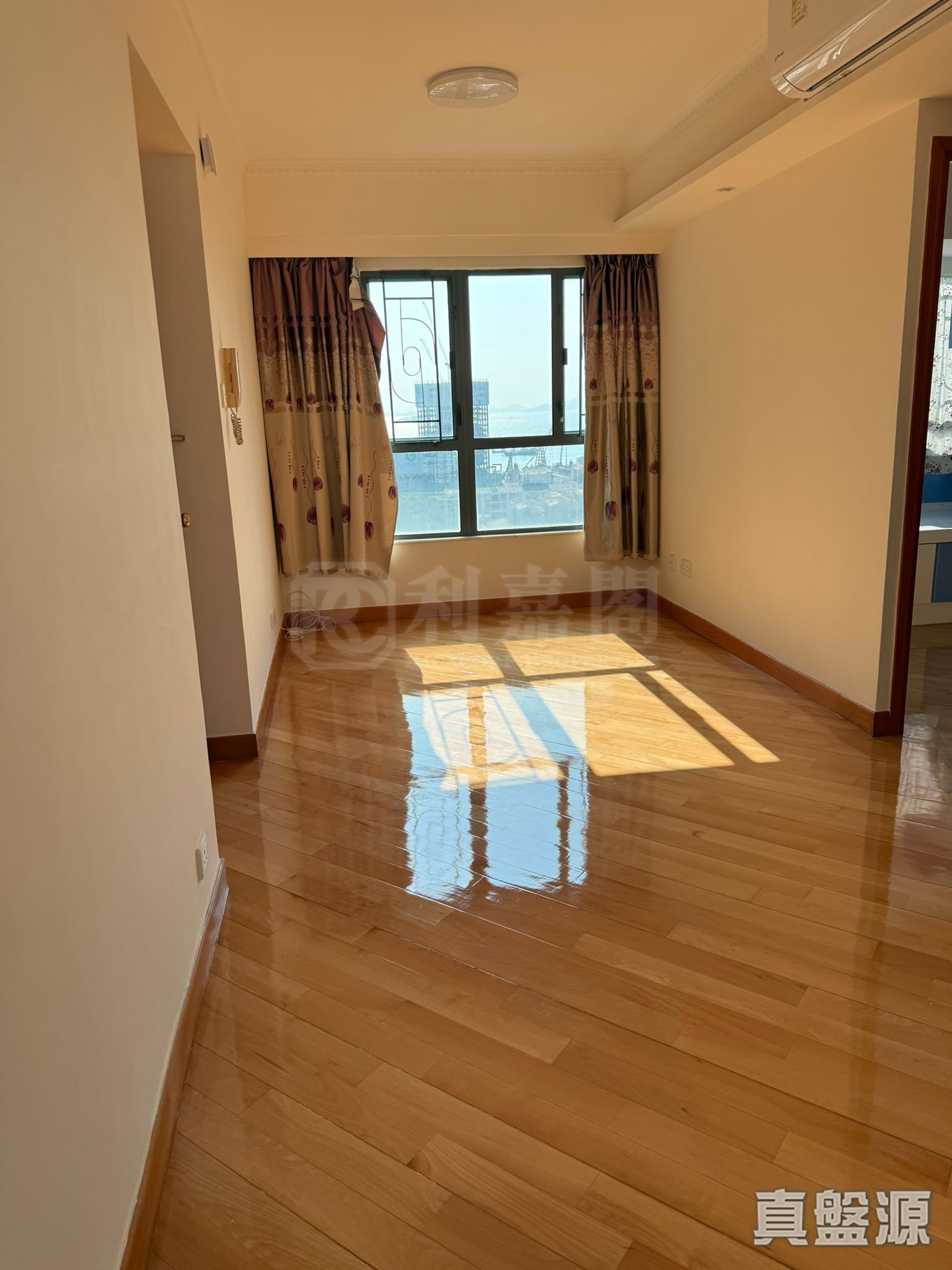 OCEANIC VIEW High Floor Zone Flat B West Kowloon