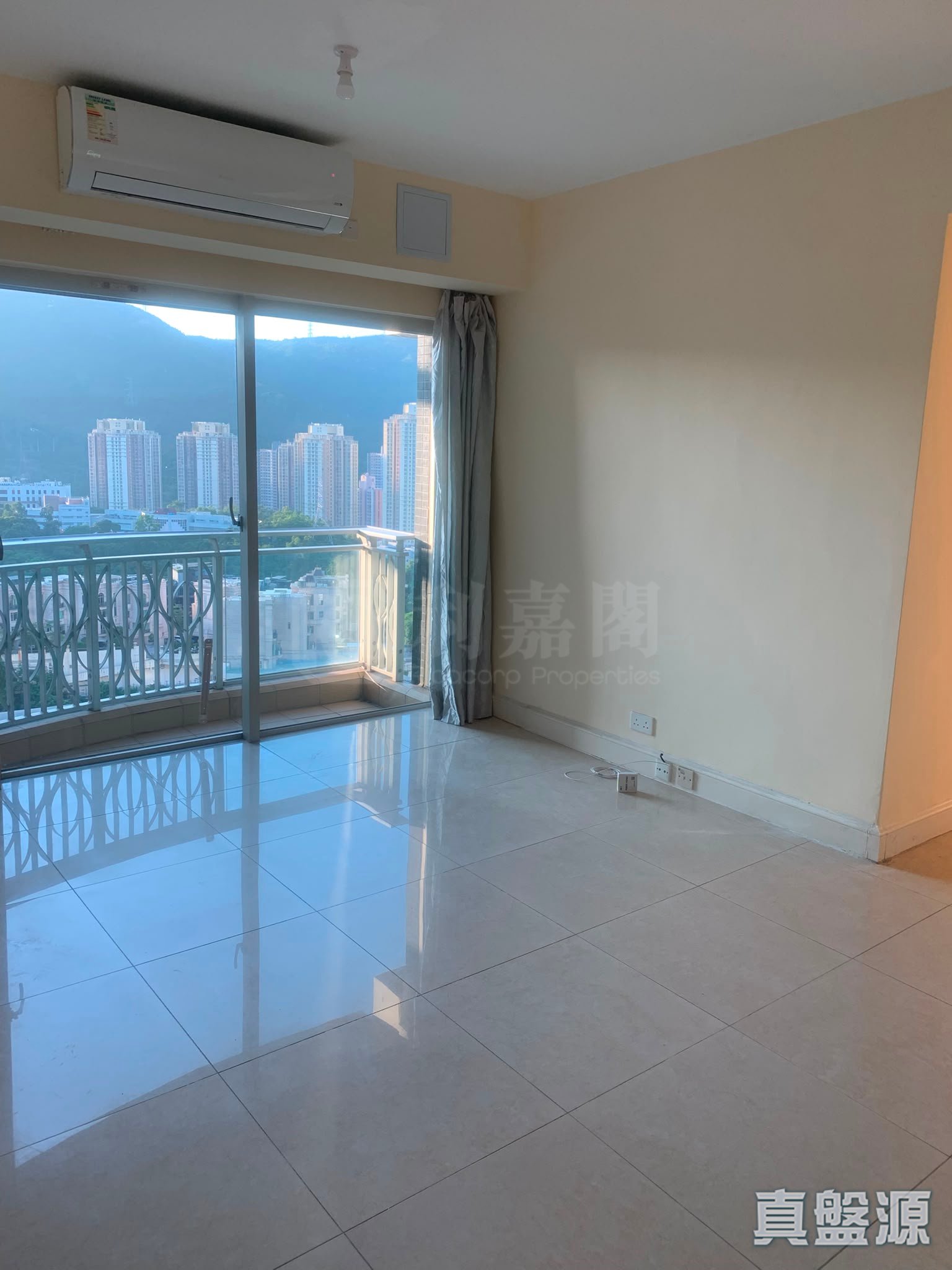 FESTIVAL CITY PHASE 2 - Tower 2 High Floor Zone Tai Wai
