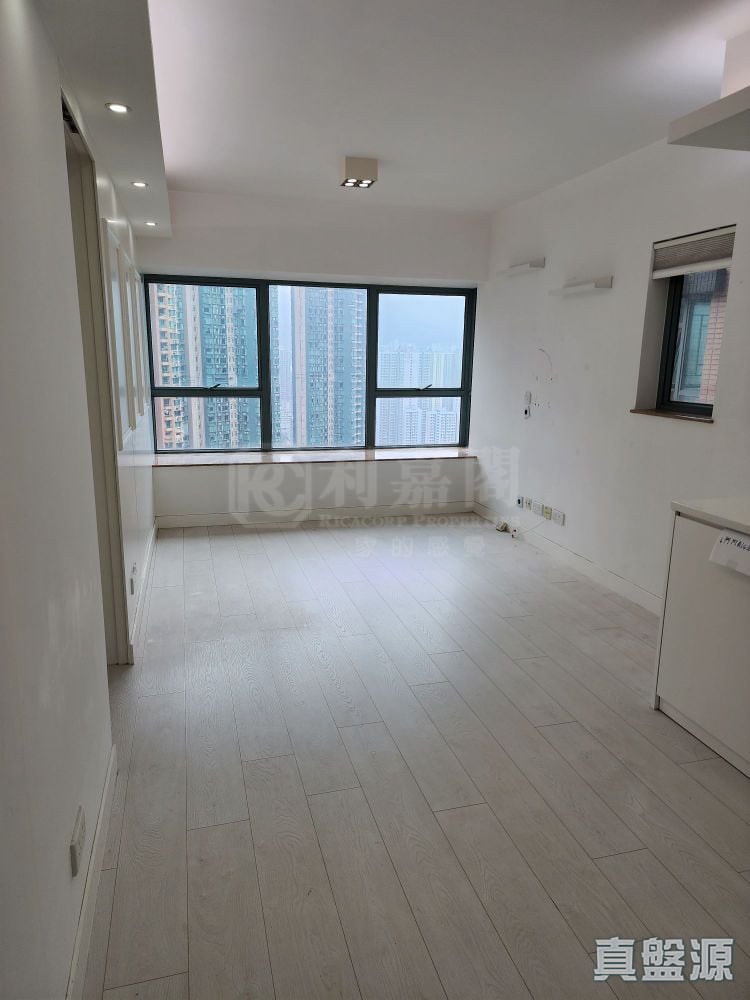 AQUA MARINE TOWER 5 High Floor Zone Flat B West Kowloon
