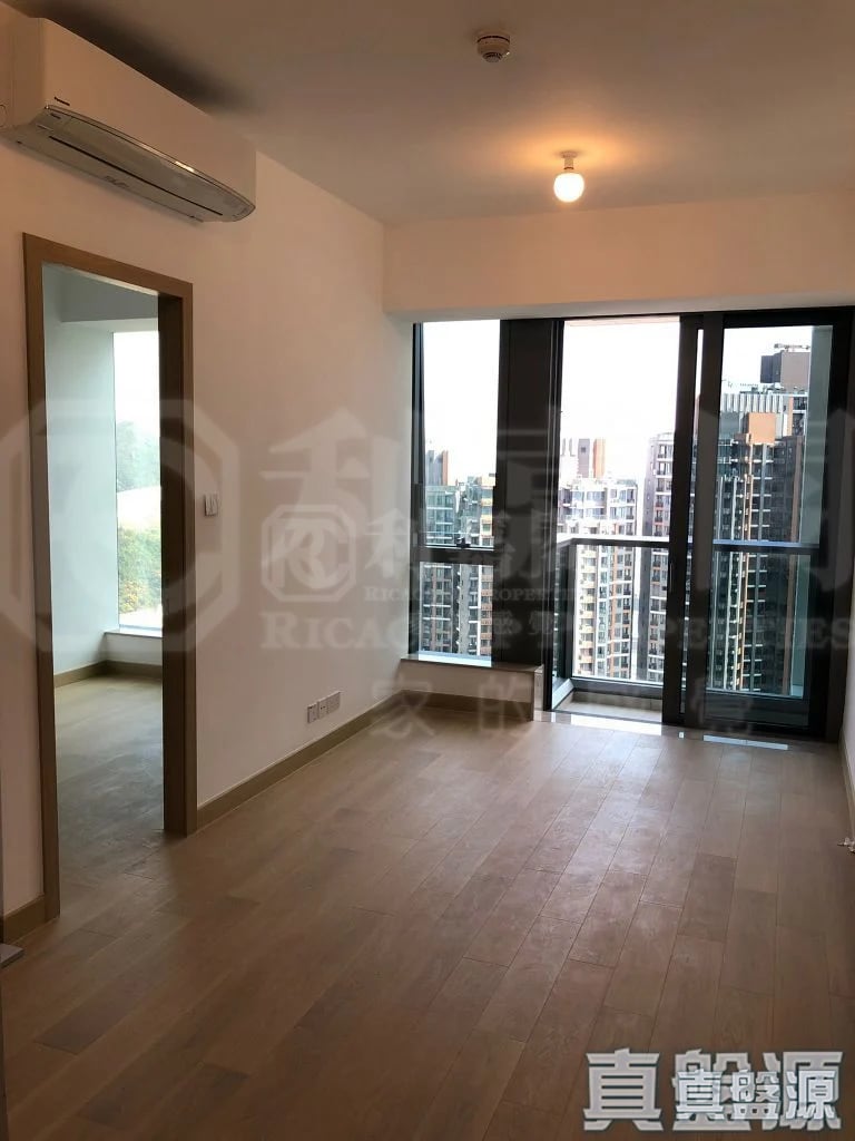 LOHAS PARK PHASE 7B GRAND MONTARA - Tower 1 (1b) Flat B Tseung Kwan O